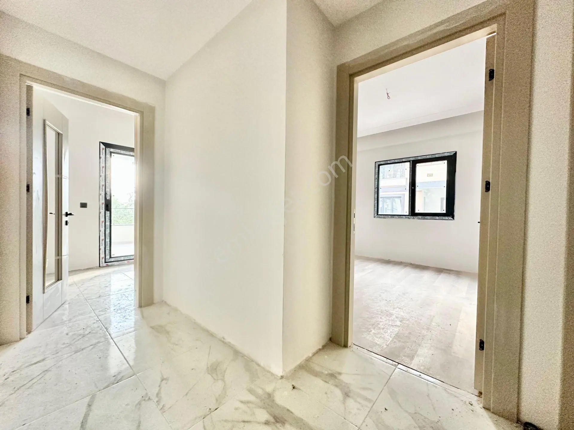 ꧁ay Emlaktan꧂avcılar'da Yüzme Havuzlu Lüks Butik Sitede Denize Sadece 300 Mt Satılık 2+1 Daire - Görsel 23