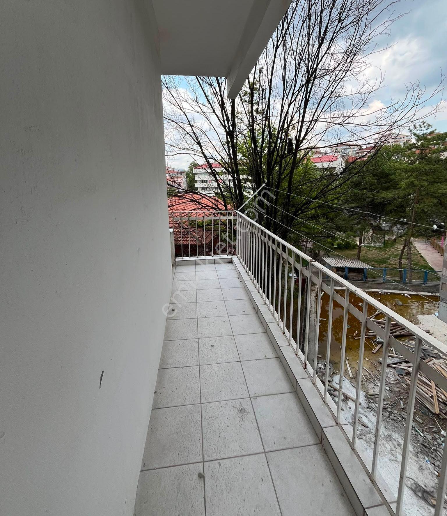 Asansörlü Esat Caddesi'nde Merkezi Konumda, Masrafsız 3+1 Satılık Daire - Görsel 10