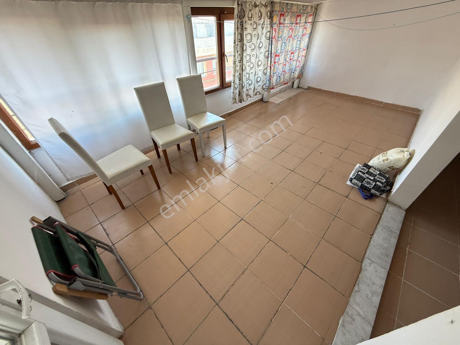 Home'dan İsmetpaşa Mah'de Bayana Kiralık 95m 2+1 Çatı Katı Daire - Görsel 14