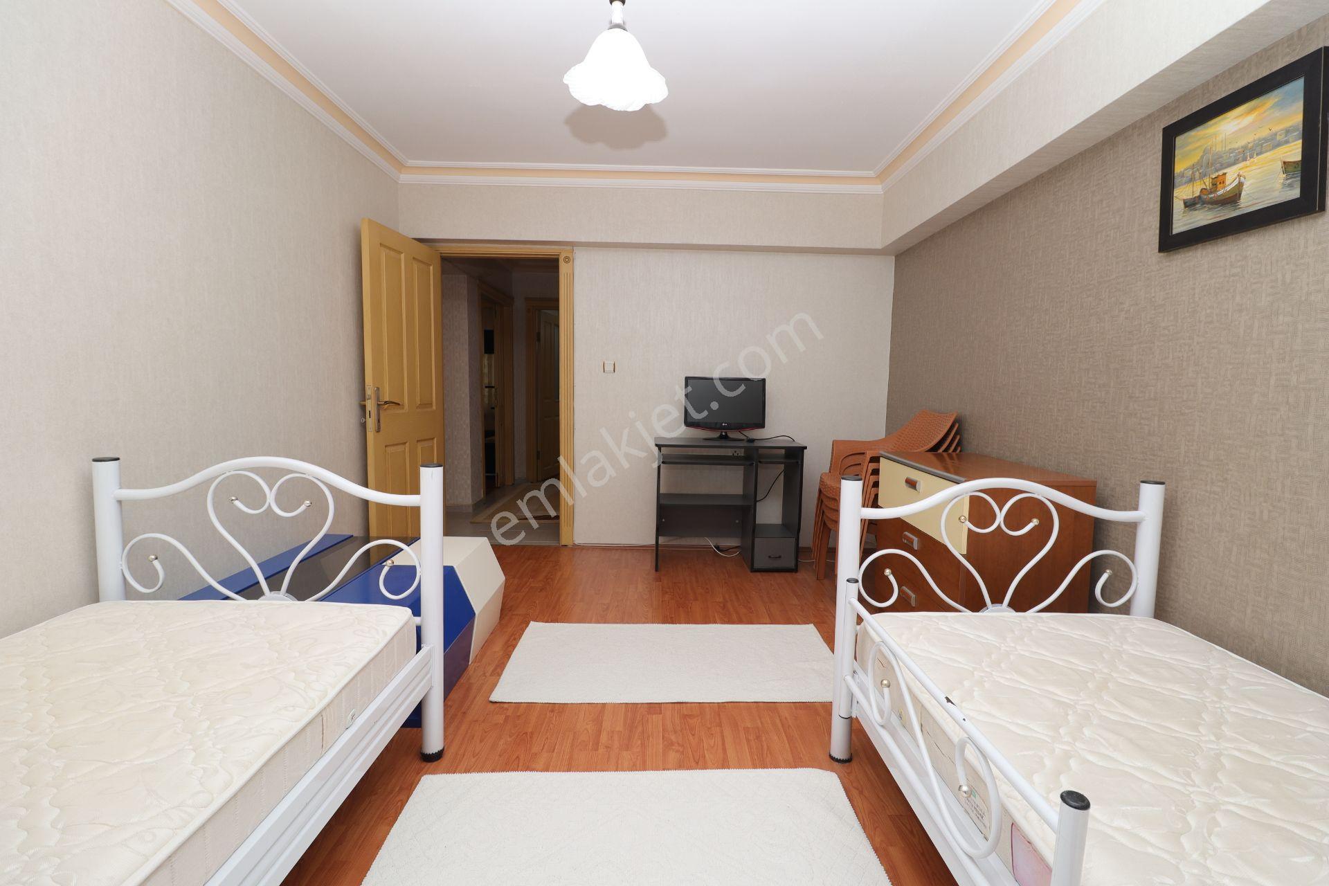 Akif'ten Atakent'te 14.cadde Ve Gimsa Yakını 3+1 Eşyalı Kiralık - Görsel 13