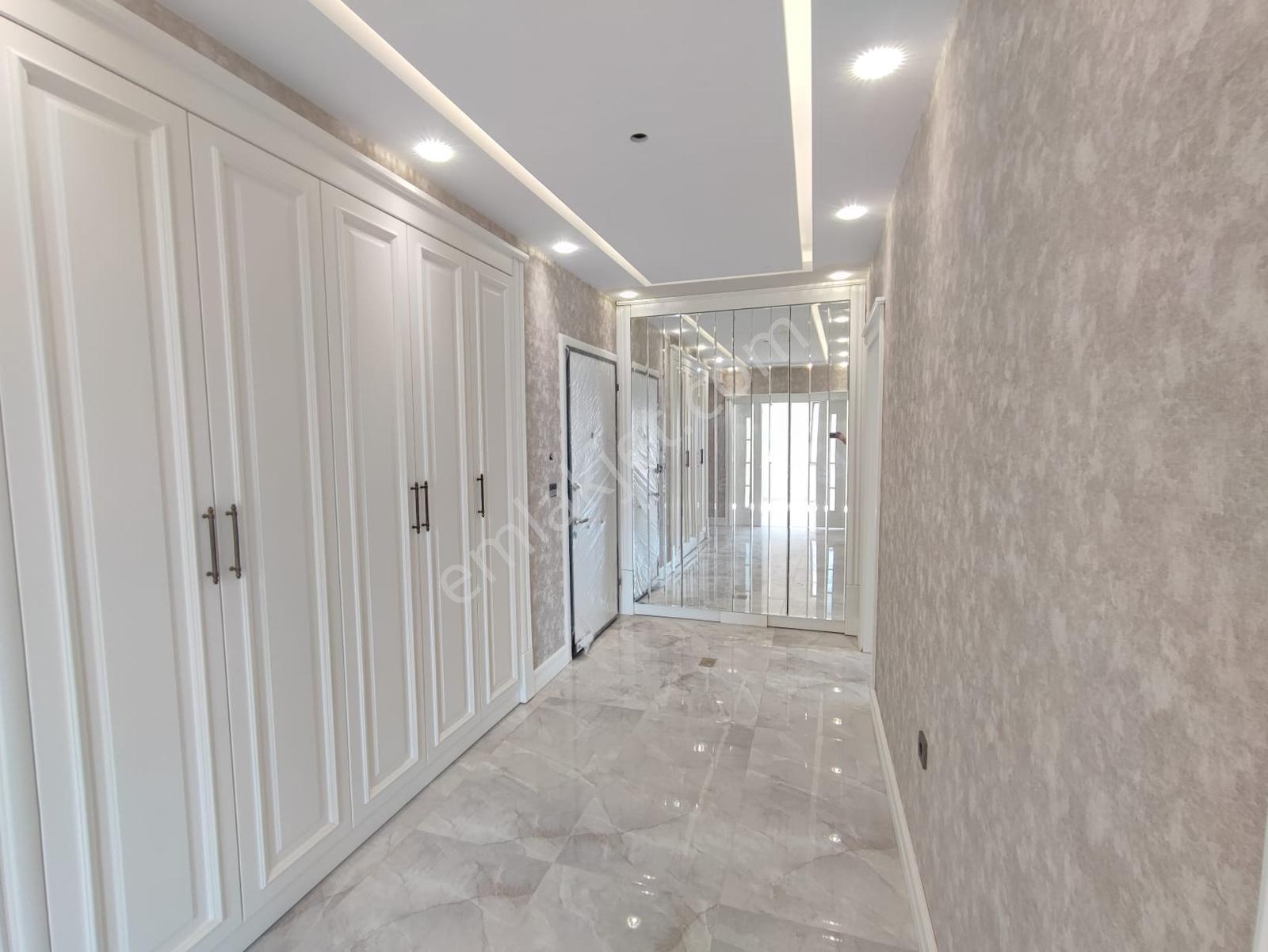 Coldwell Banker'den Kuzeyçevre Yolu Altı Lüks Kiralık 4+1 - Görsel 7