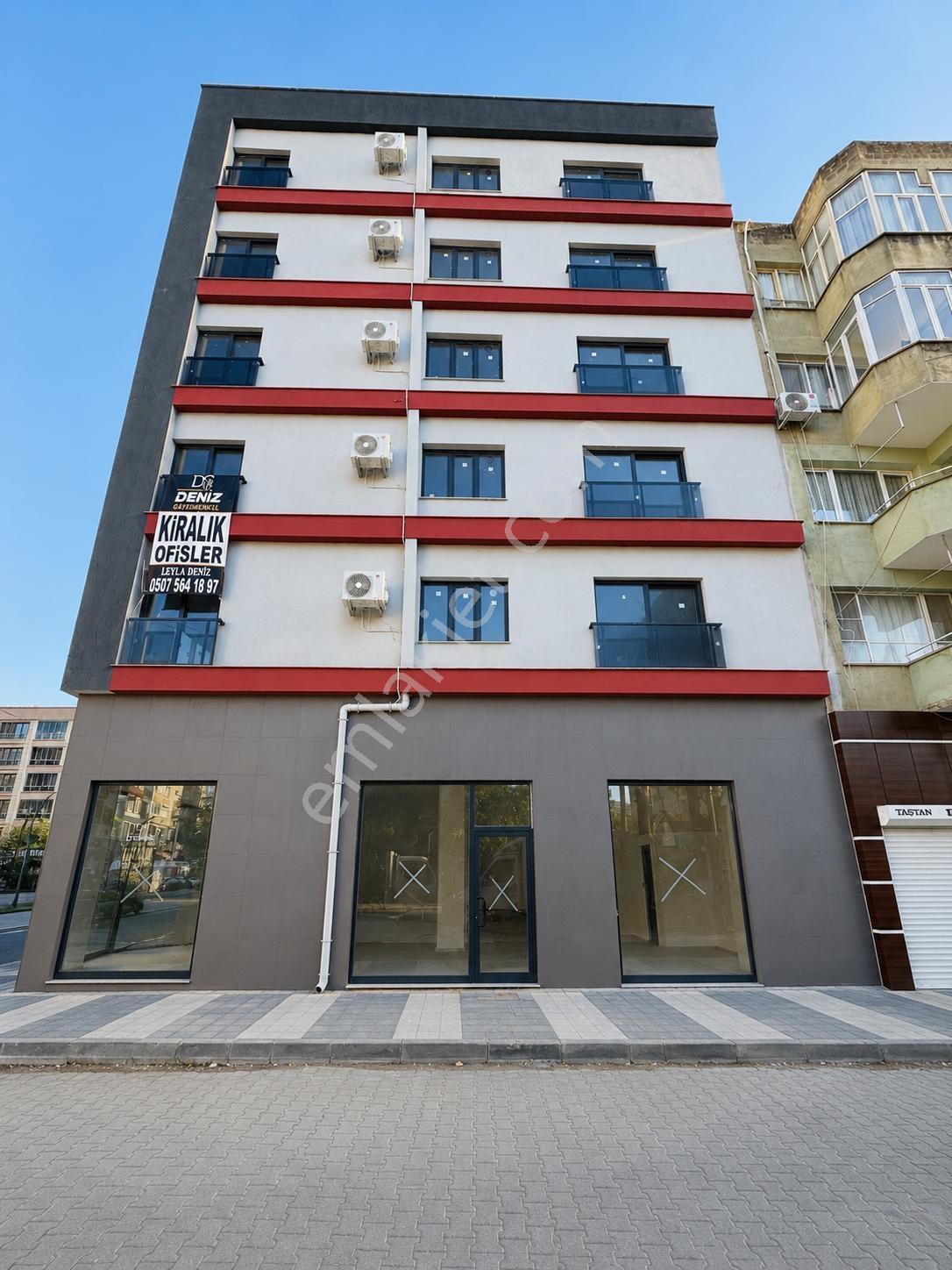 Bergama'nın Merkezinde Konforlu, Prestijli Kiralık 1+1 Ofisler - Görsel 25