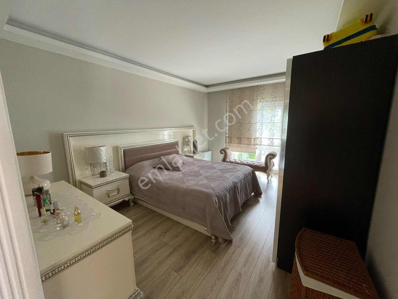 Ardıçlı Evler Sitesi Full Yapılı Köşe Villa - Görsel 9