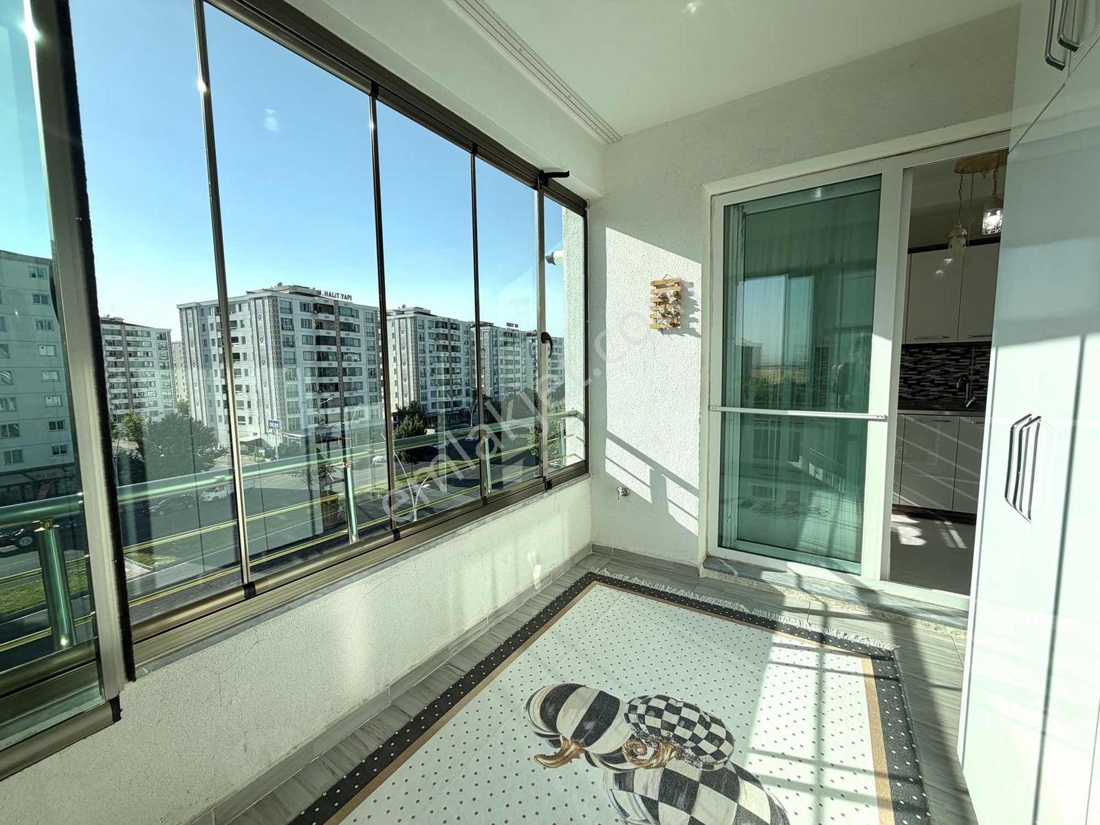 Bağcıların En Merkezi Konumunda 2+1 Ara Kat Cadde Cepheli Daire! - Görsel 34