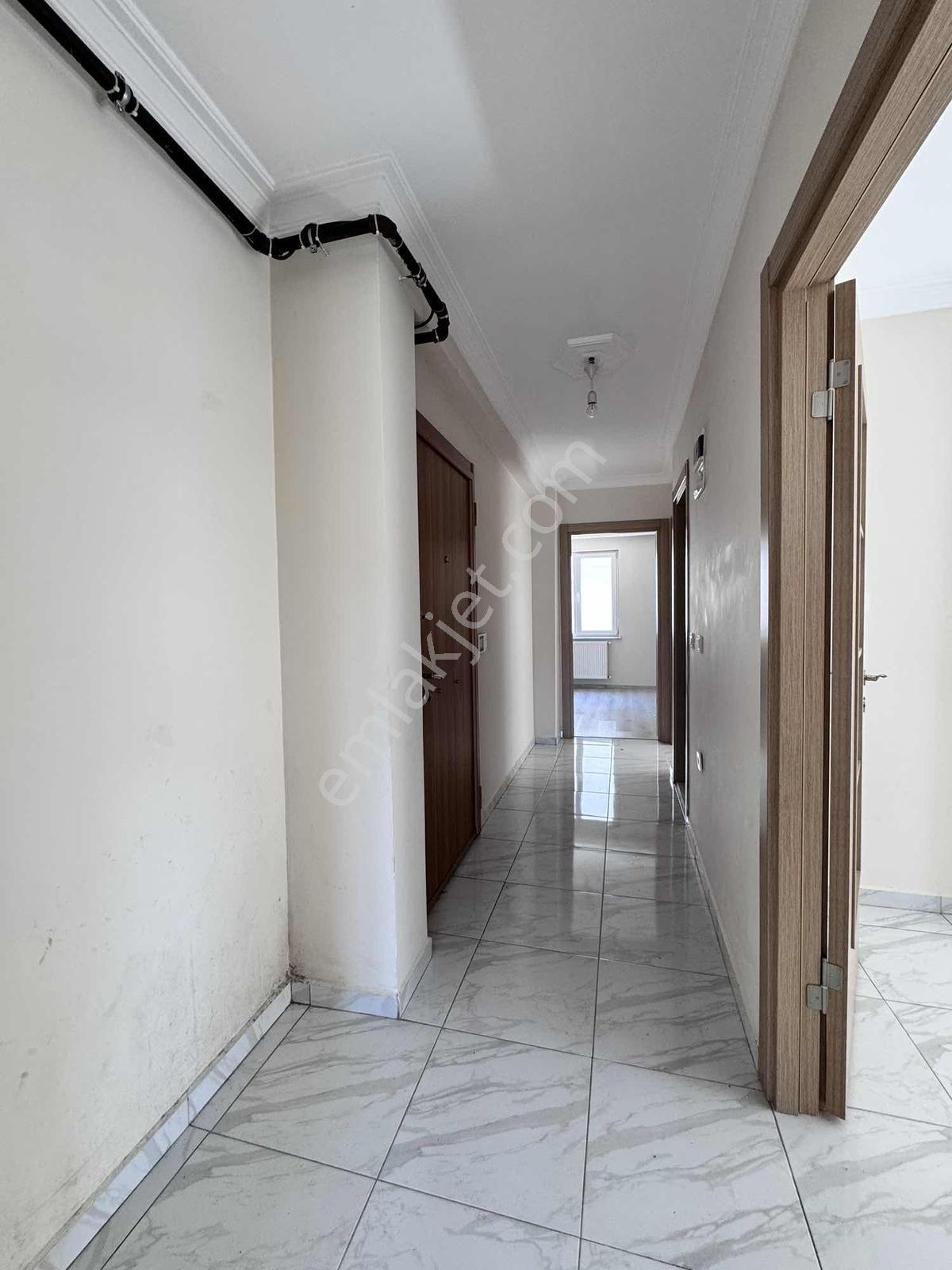 Havacılar Caddesi Yanında Askeriye Ve Hastane Komşu Kiralık 2+1 - Görsel 4