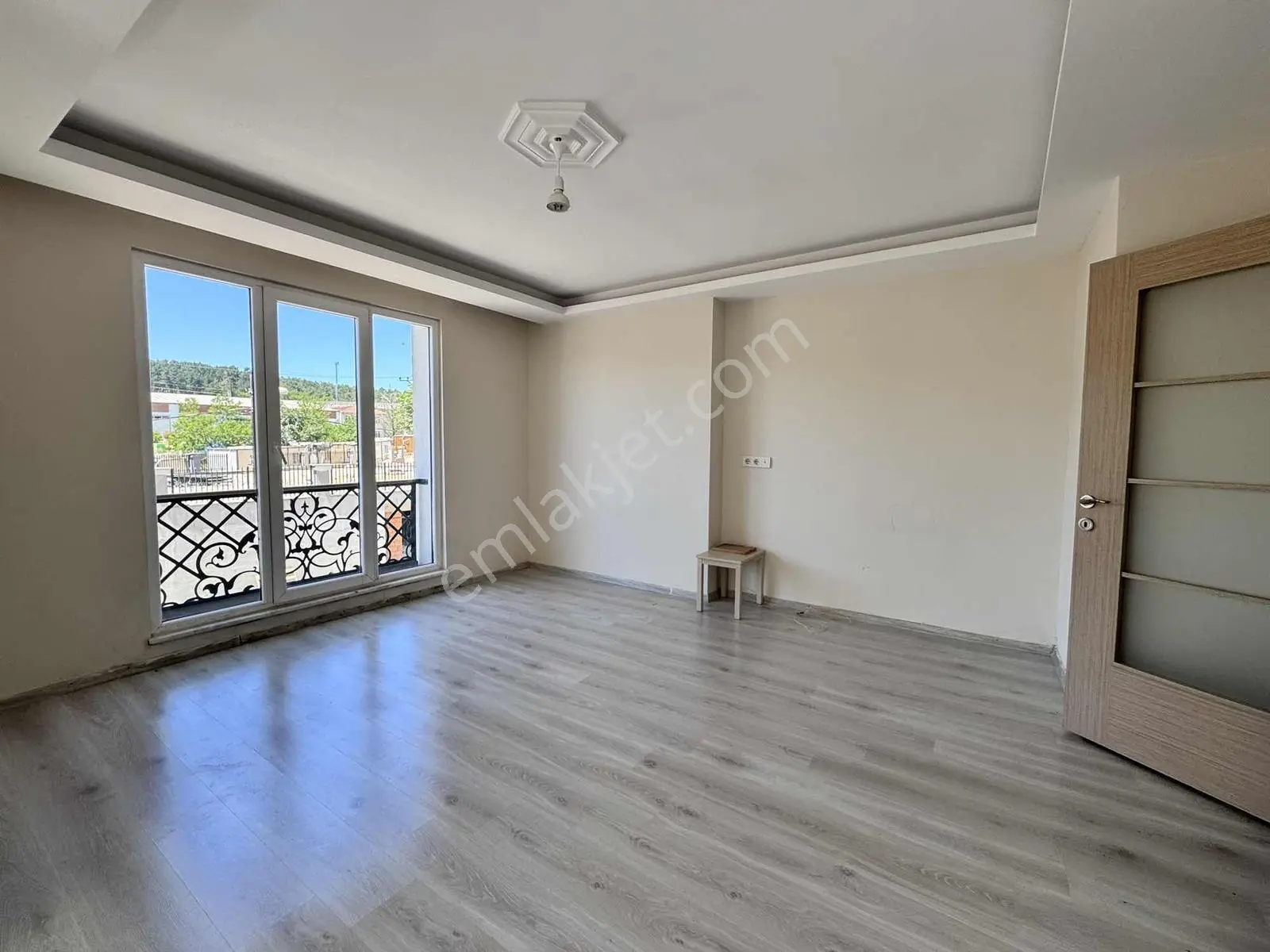 Havacılar Caddesi Yanında Askeriye Ve Hastane Komşu Kiralık 2+1 - Görsel 7
