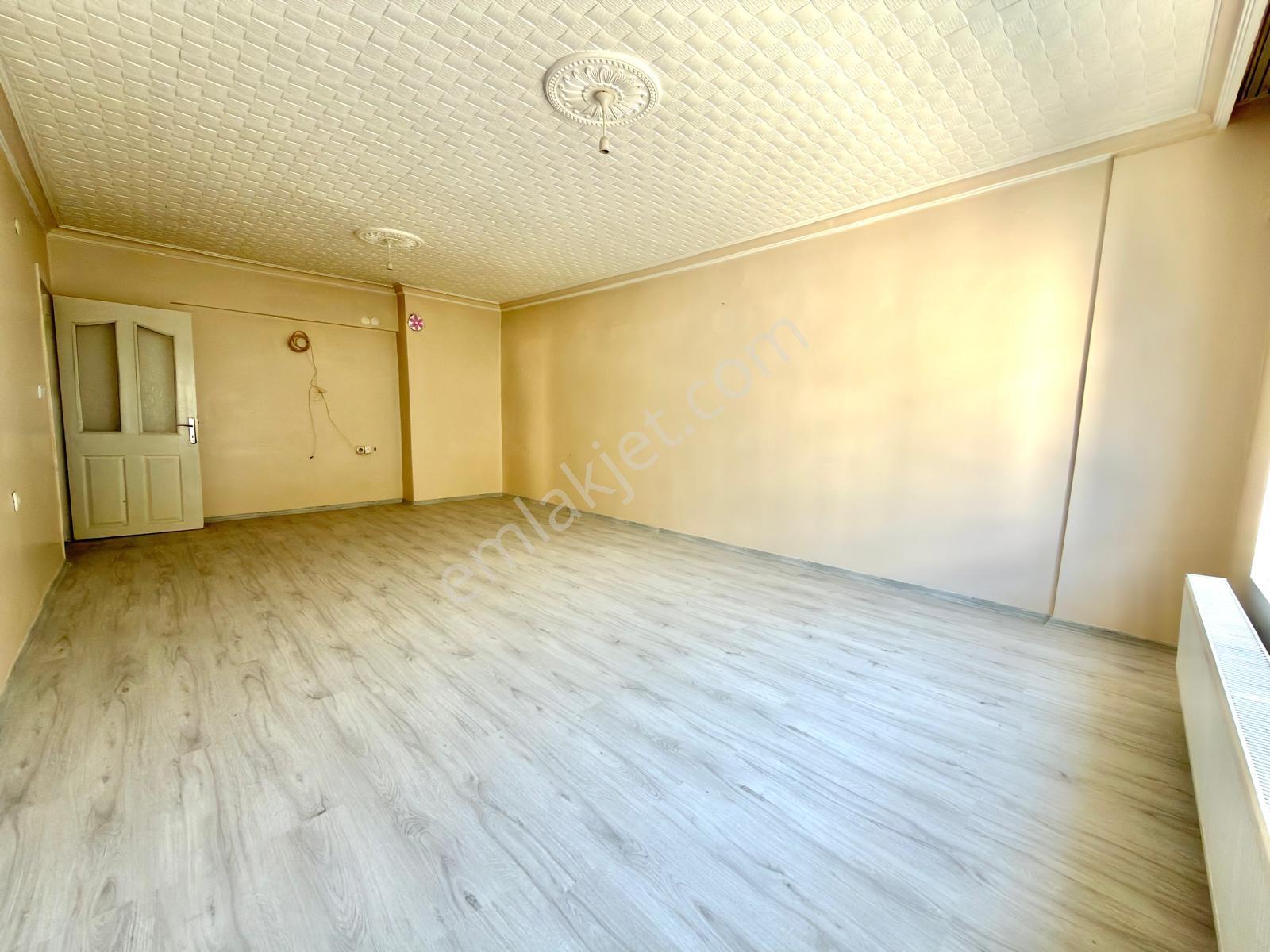 Bağlumda Yalıtımlı Aileye Uygun Geniş Ara Kat 3+1 Kiralık Daire - Görsel 11