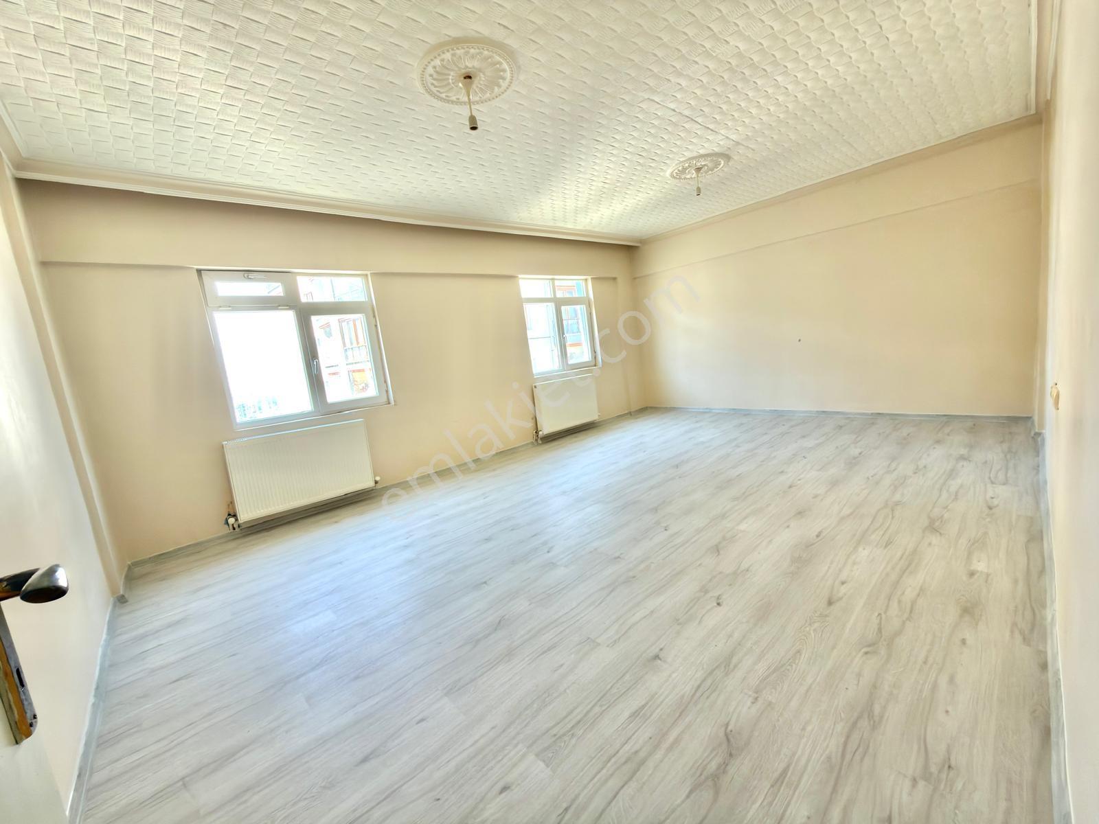 Bağlumda Yalıtımlı Aileye Uygun Geniş Ara Kat 3+1 Kiralık Daire - Görsel 16