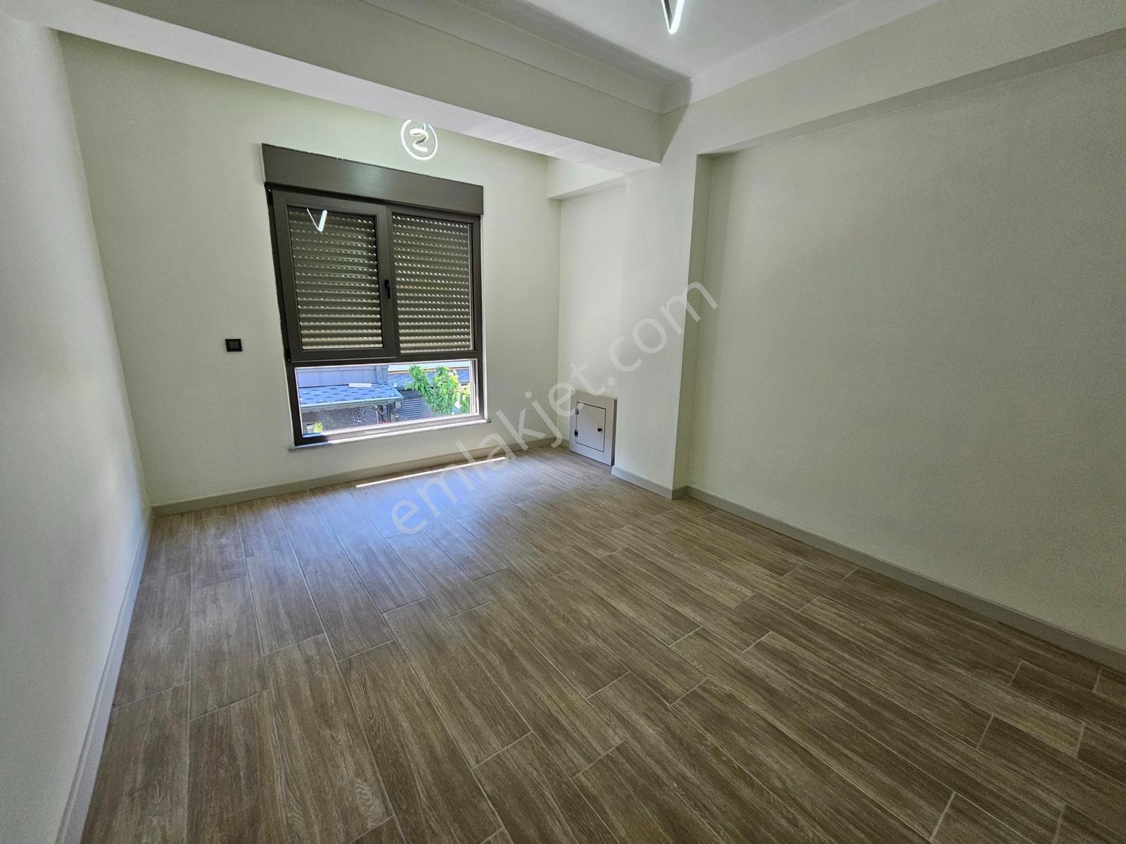 Deniz'den 4+1 Yerden Isıtmalı , Bahçeli Denize Yakın Villa - Görsel 8