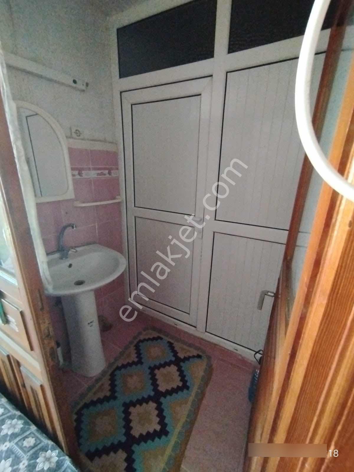 Kadınhanı Merkezde Kiralık Bahçeli Geniş 4+1 Müstakil Ev - Görsel 10