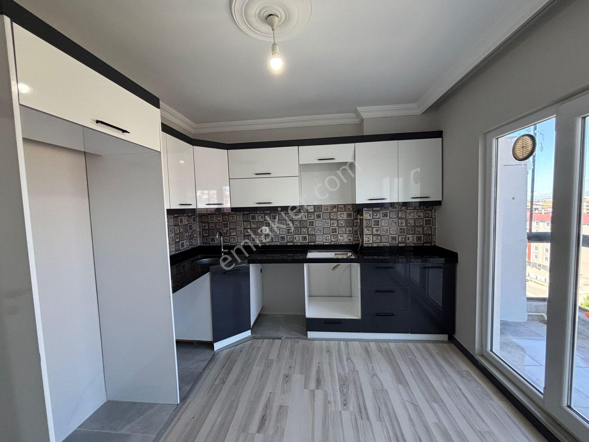 **eryıldız Gayrimenkul'den**çarşı İçinde Kapalı Pazar Ve Okullar Yanı Kiralık 2+1 Daire - Görsel 7