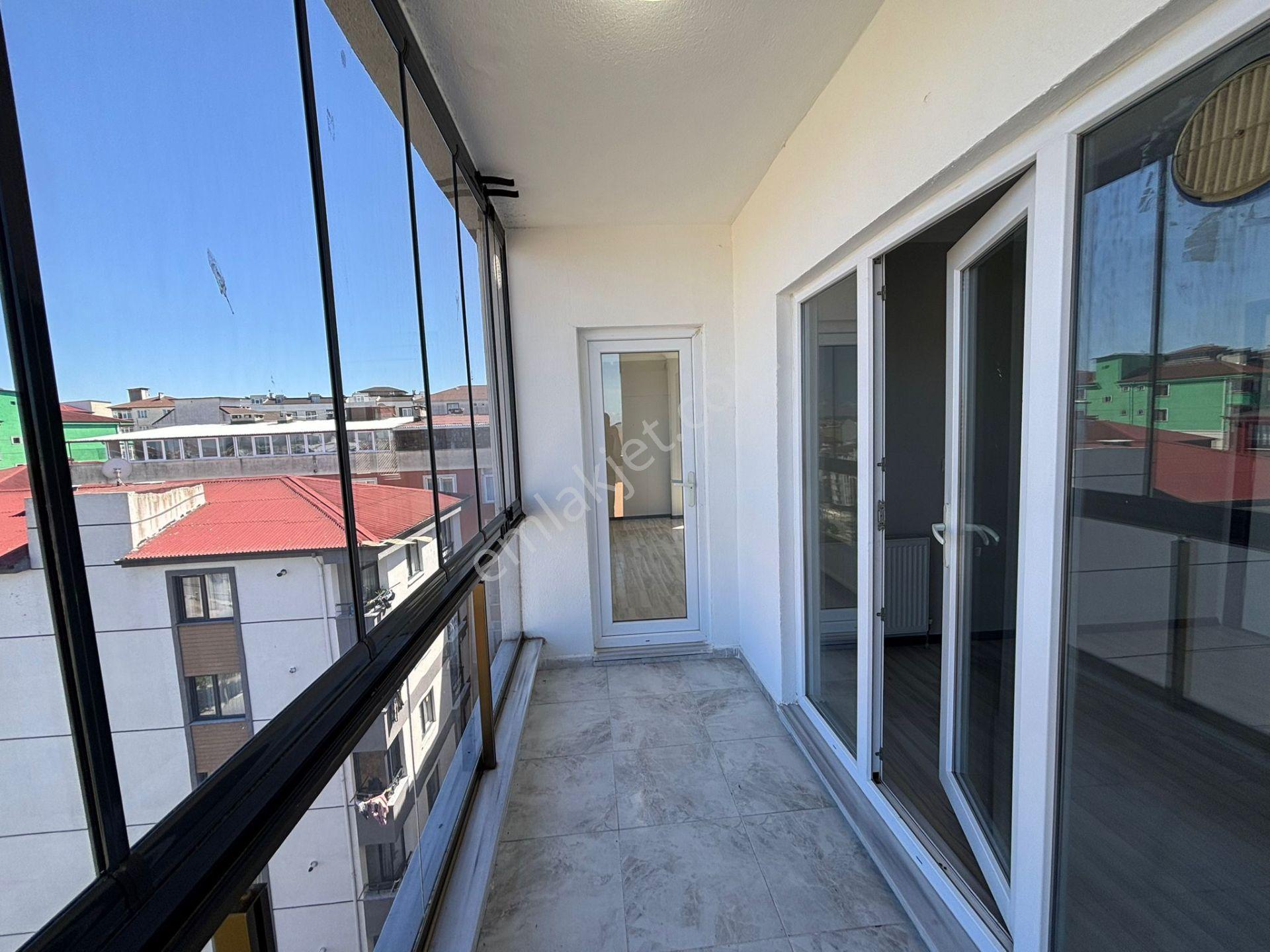 **eryıldız Gayrimenkul'den**çarşı İçinde Kapalı Pazar Ve Okullar Yanı Kiralık 2+1 Daire - Görsel 9