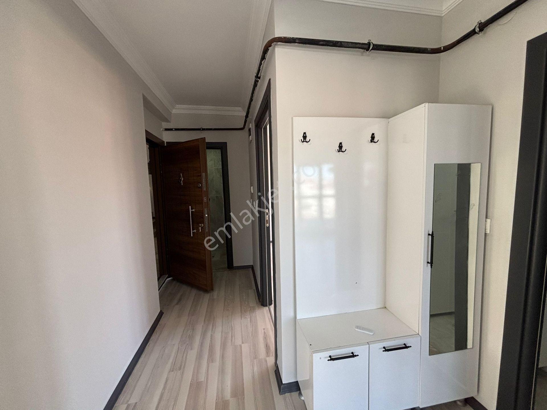 **eryıldız Gayrimenkul'den**çarşı İçinde Kapalı Pazar Ve Okullar Yanı Kiralık 2+1 Daire - Görsel 26