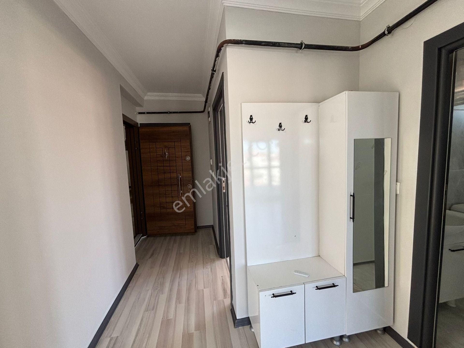 **eryıldız Gayrimenkul'den**çarşı İçinde Kapalı Pazar Ve Okullar Yanı Kiralık 2+1 Daire - Görsel 30