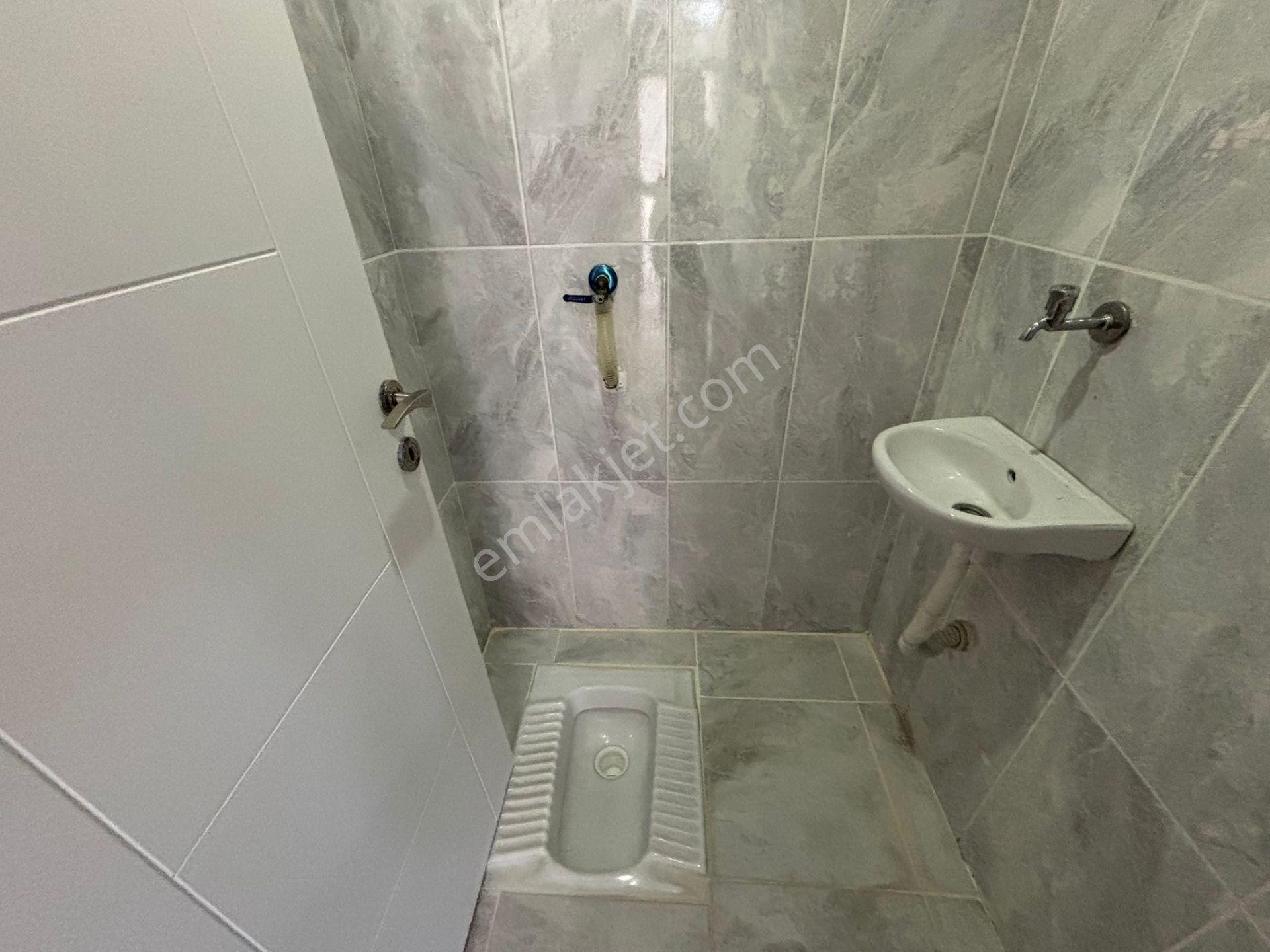 **eryıldız Gayrimenkul'den**çarşı İçinde Kapalı Pazar Ve Okullar Yanı Kiralık 2+1 Daire - Görsel 29