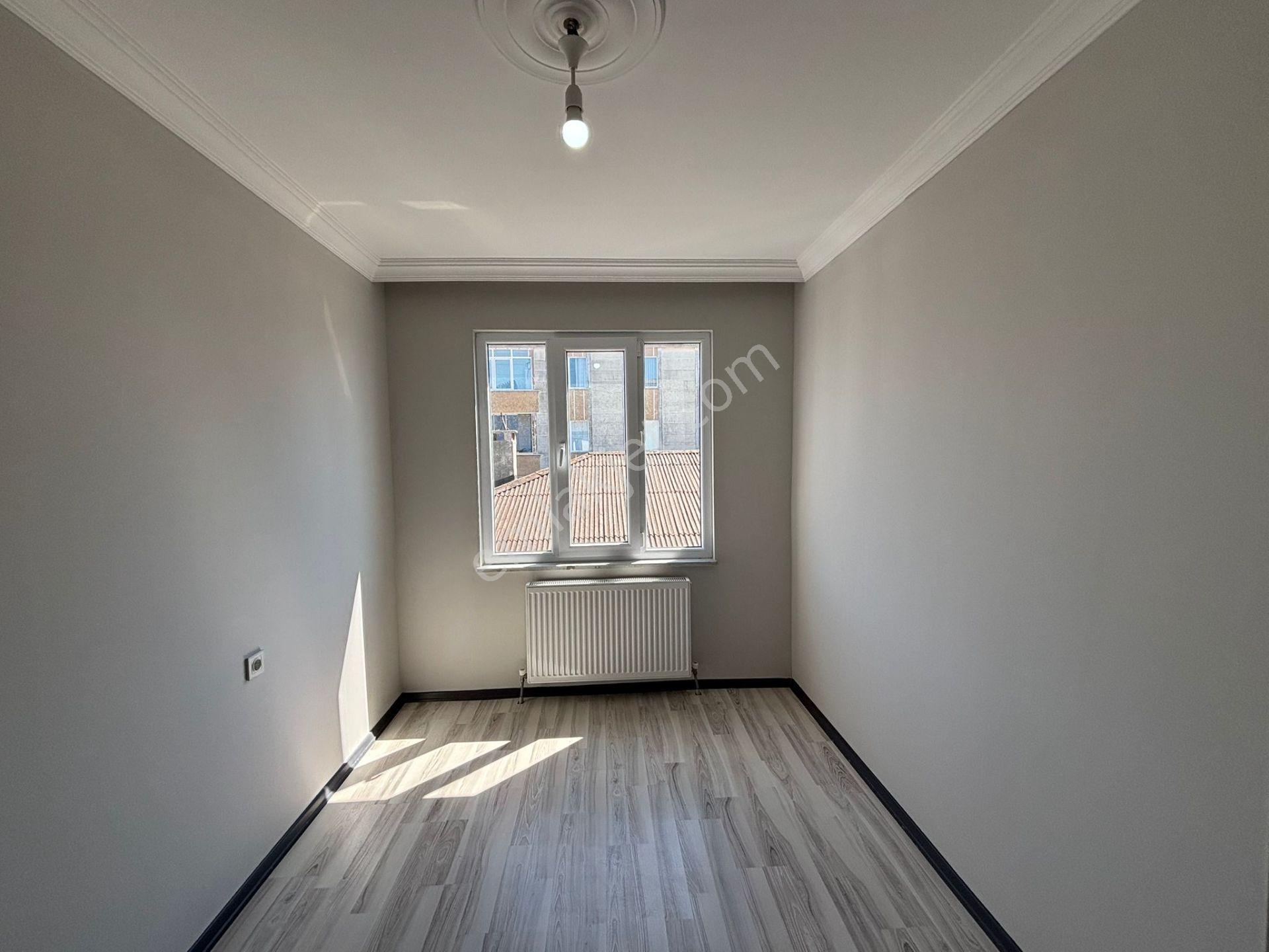 **eryıldız Gayrimenkul'den**çarşı İçinde Kapalı Pazar Ve Okullar Yanı Kiralık 2+1 Daire - Görsel 22