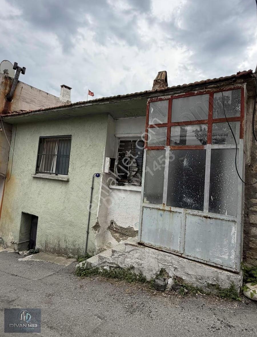 Urla Merkez De Harika Konumda Fırsat Ev - Görsel 14