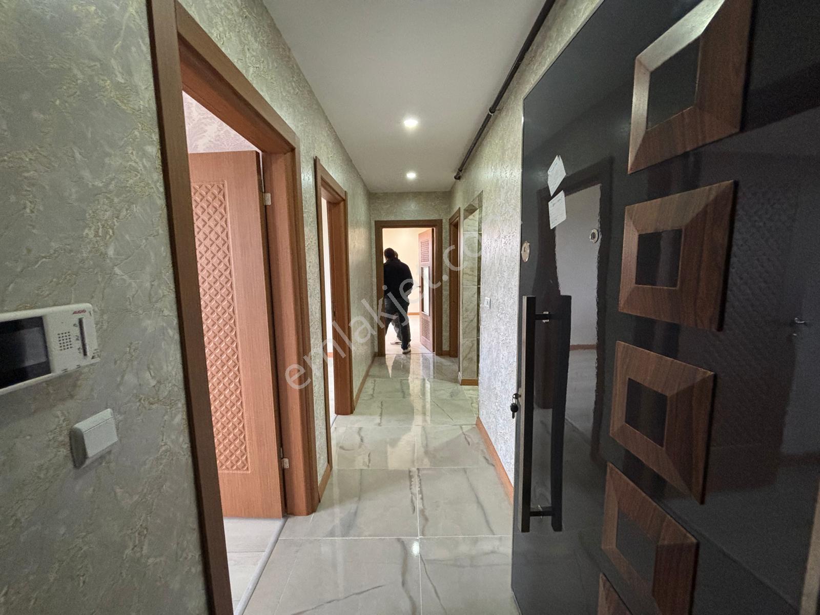 **eryıldız Gayrimenkul'den**gültepe Mah.site İçinde İskanlı Kiralık Lüx 2+1 Yüksek Giriş Daire - Görsel 30