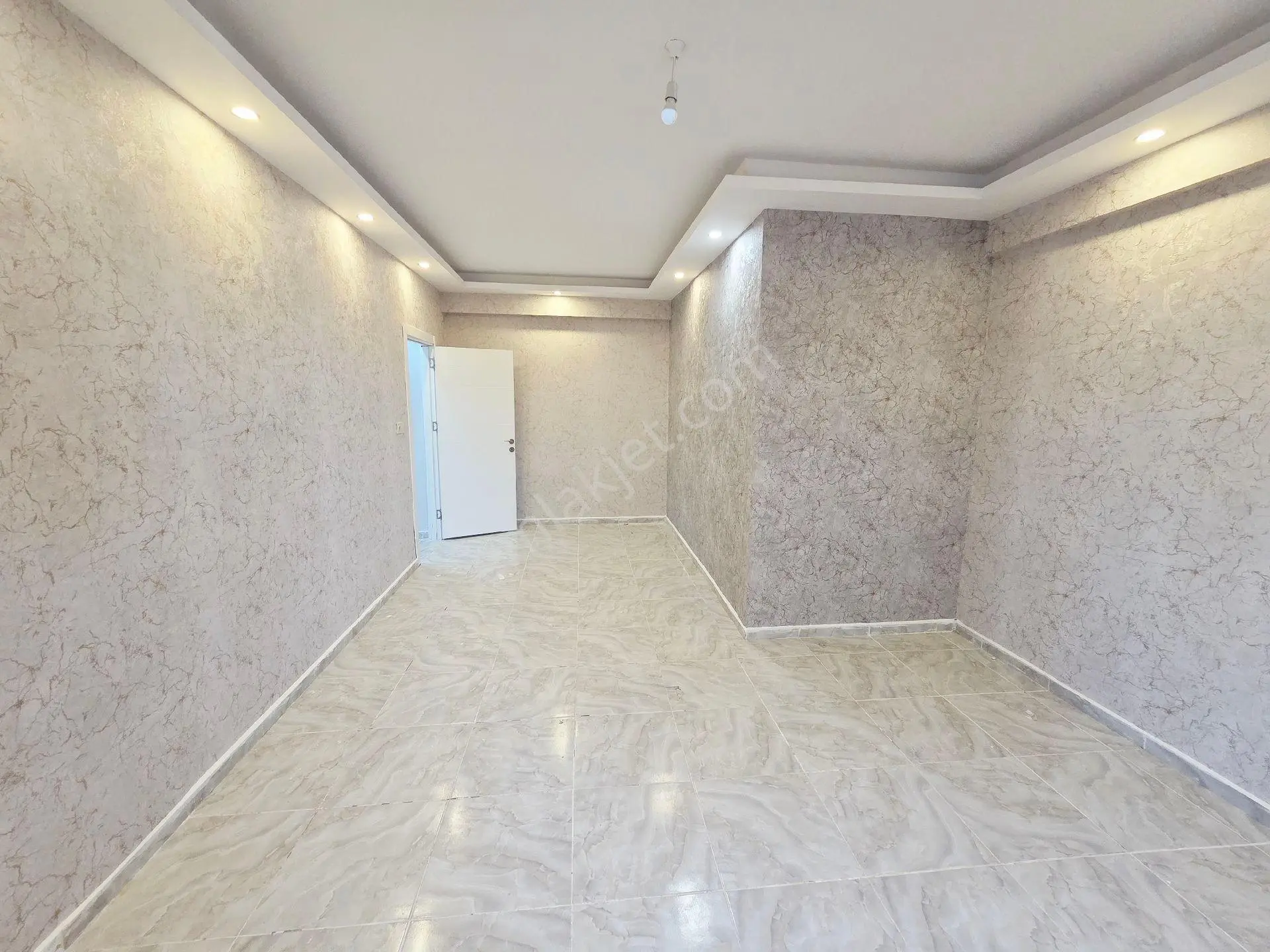 Karaköprü Seyrantepede Kiralık Lüx Full 3+1 Giriş Kat Daire 🏡🏢✨ - Görsel 5