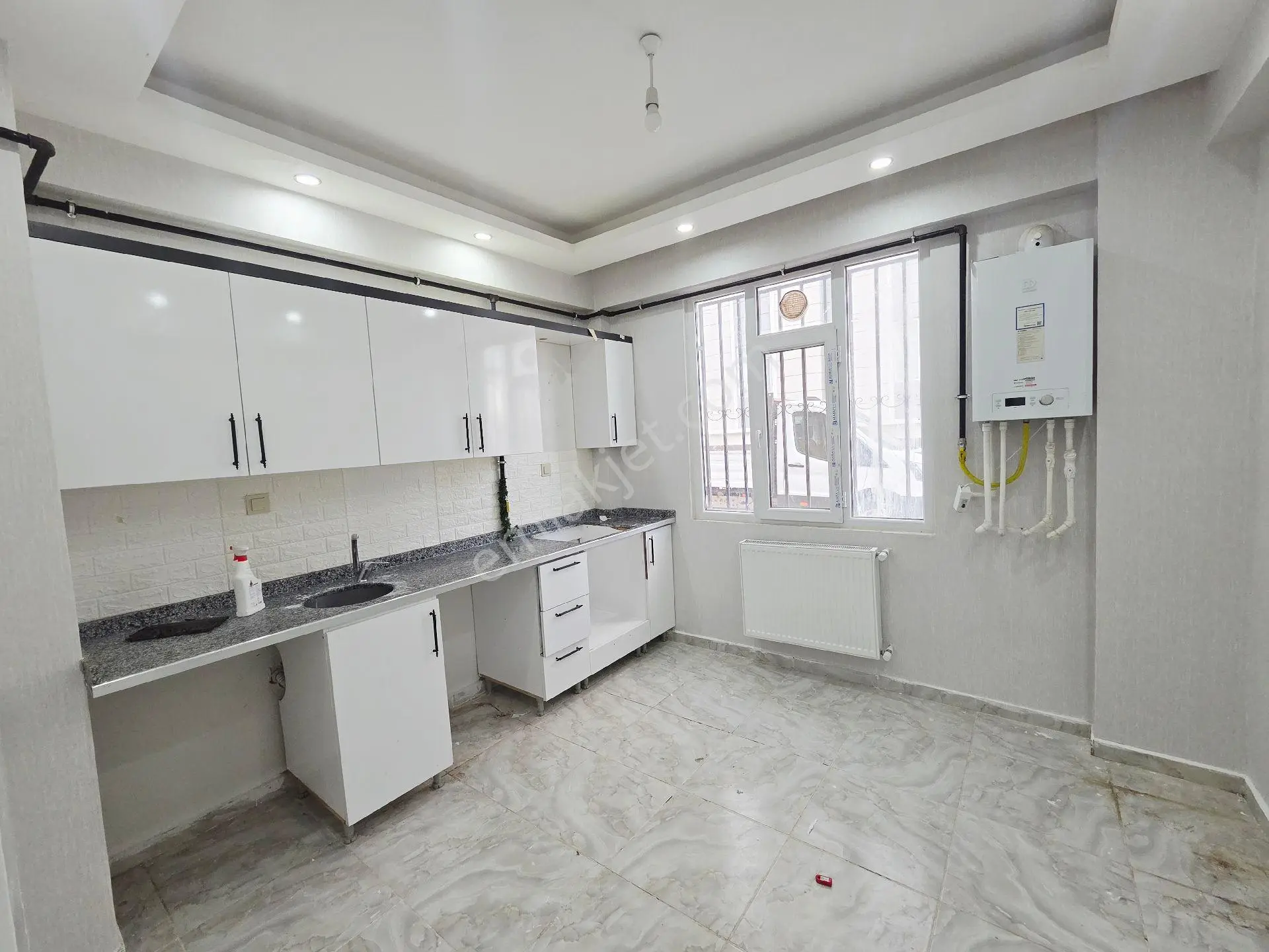 Karaköprü Seyrantepede Kiralık Lüx Full 3+1 Giriş Kat Daire 🏡🏢✨ - Görsel 24