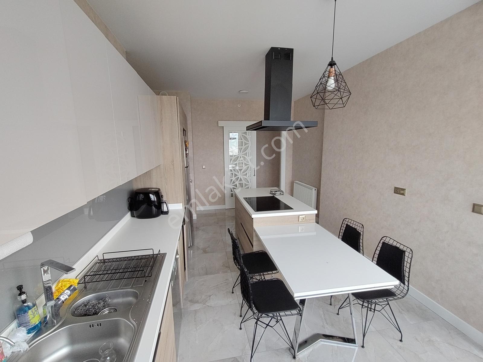 Gamador Bulvar Sitesinde Ultra Lüks 4+1 Kiralık Daire - Görsel 8