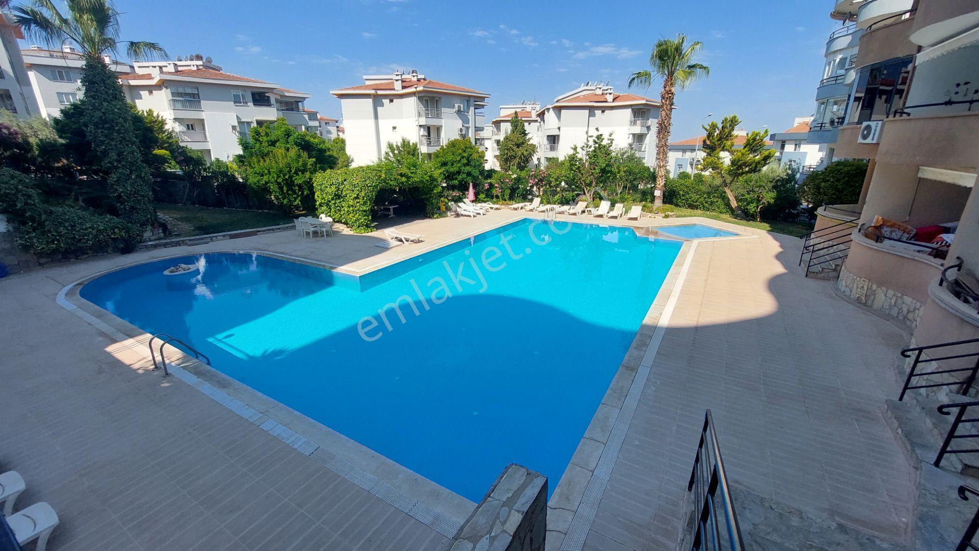 Kuşadası Marina Bölgesi Önü Açık Havuz Manzaralı Satılık Daire - Görsel 20