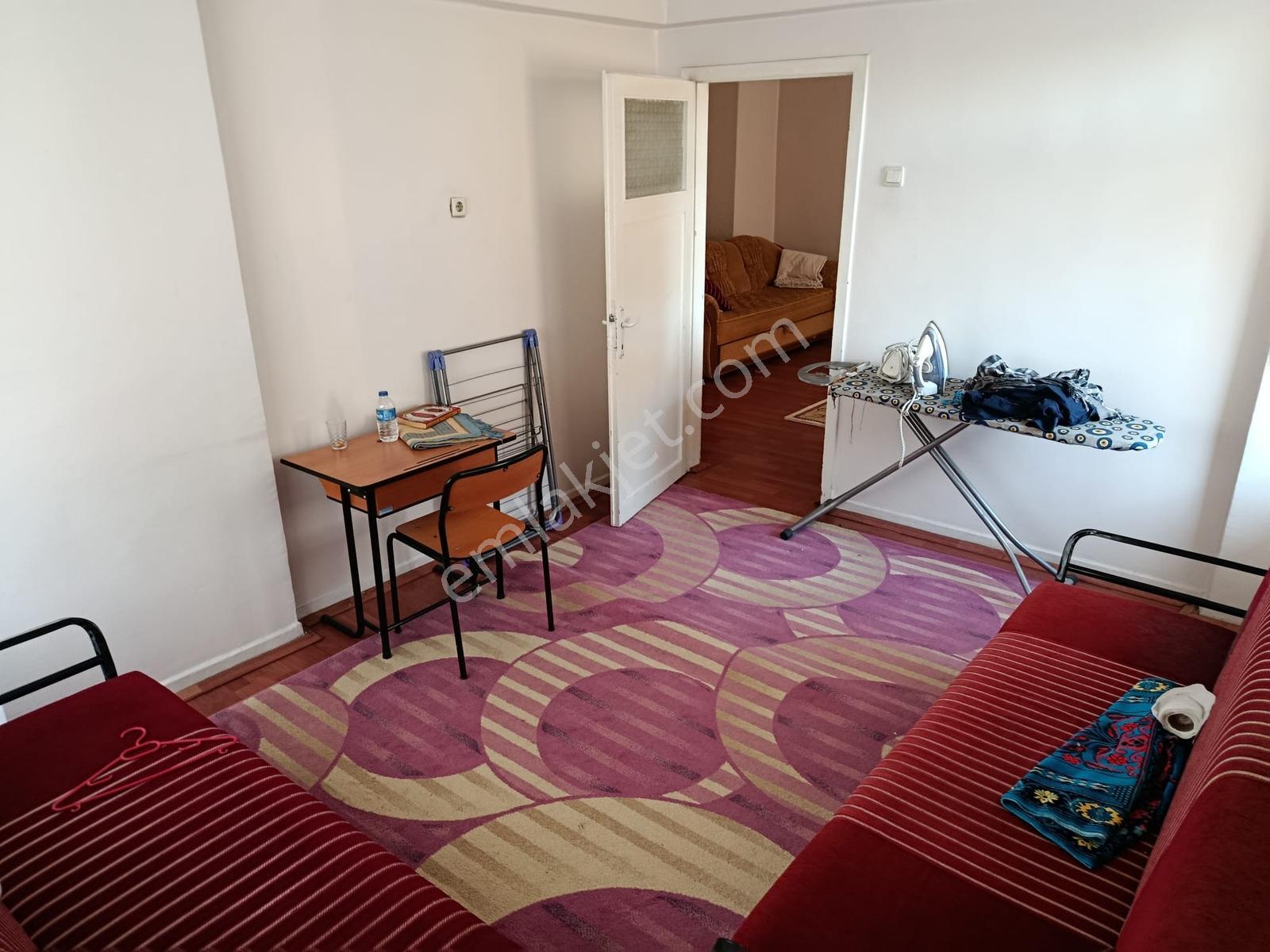 Demetevler'de Metro Yakını Full Eşyalı Asansörlü Kiralık 3+1 - Görsel 6