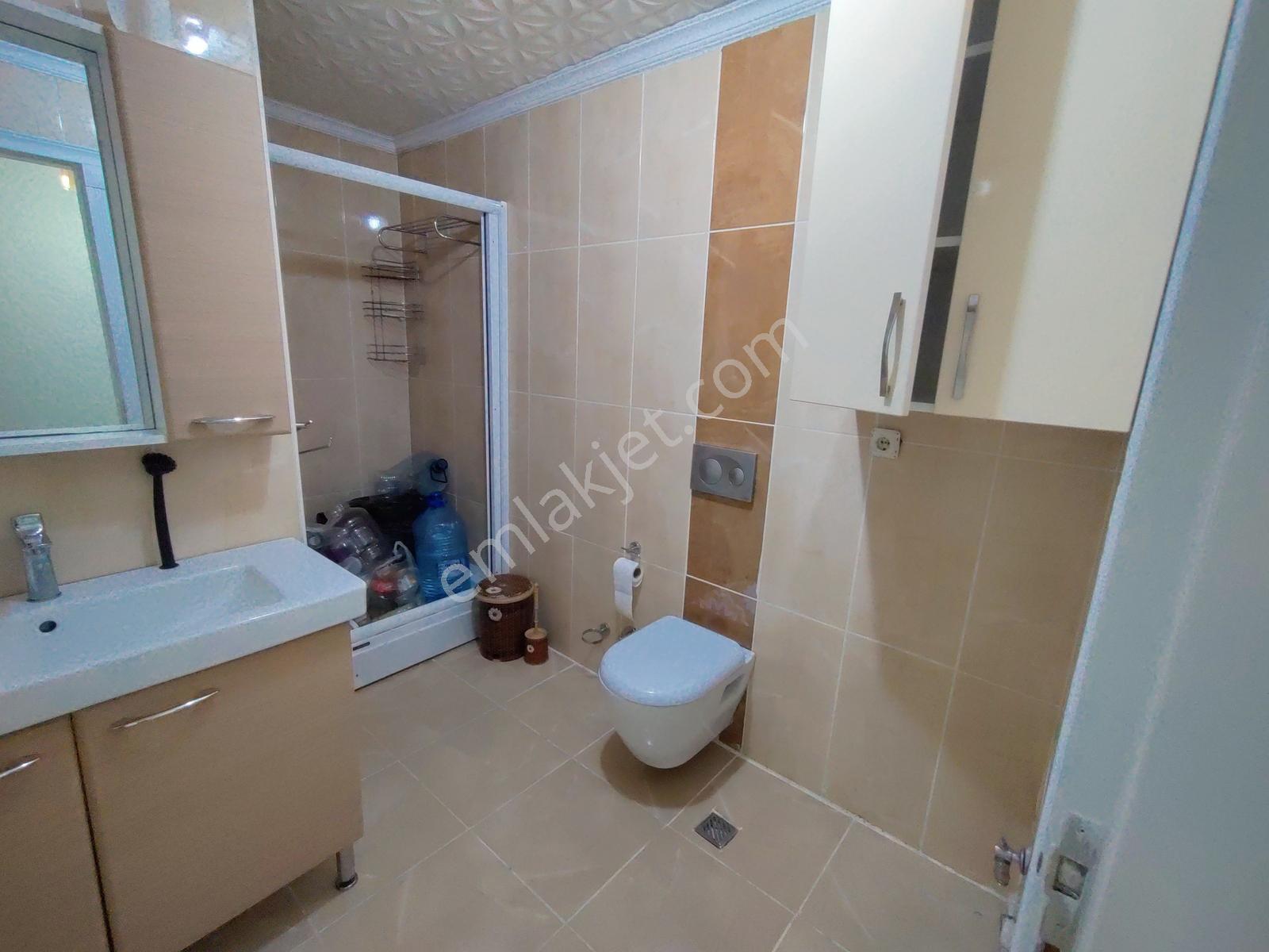 Ankara Manzaralı Merkezi Konum Yapılı Kapalı Otoparklı 4+1 Daire - Görsel 20