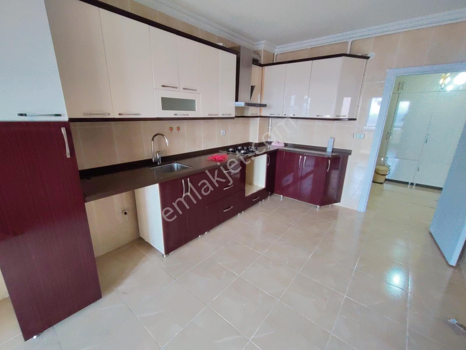 Ankara Manzaralı Merkezi Konum Yapılı Kapalı Otoparklı 4+1 Daire - Görsel 9