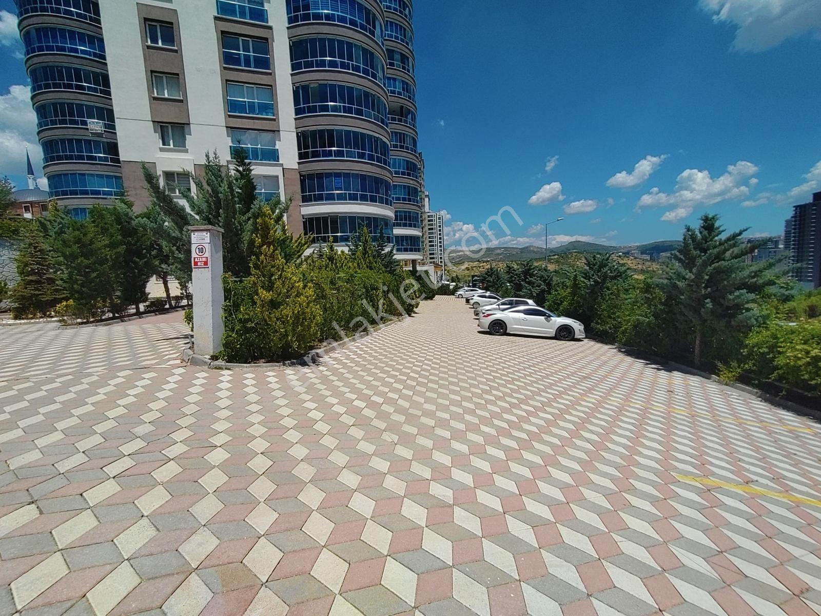 Ovacık Manzaralı Full Yapılı Geniş Ferah Kiralık 4+1 Daire - Görsel 31