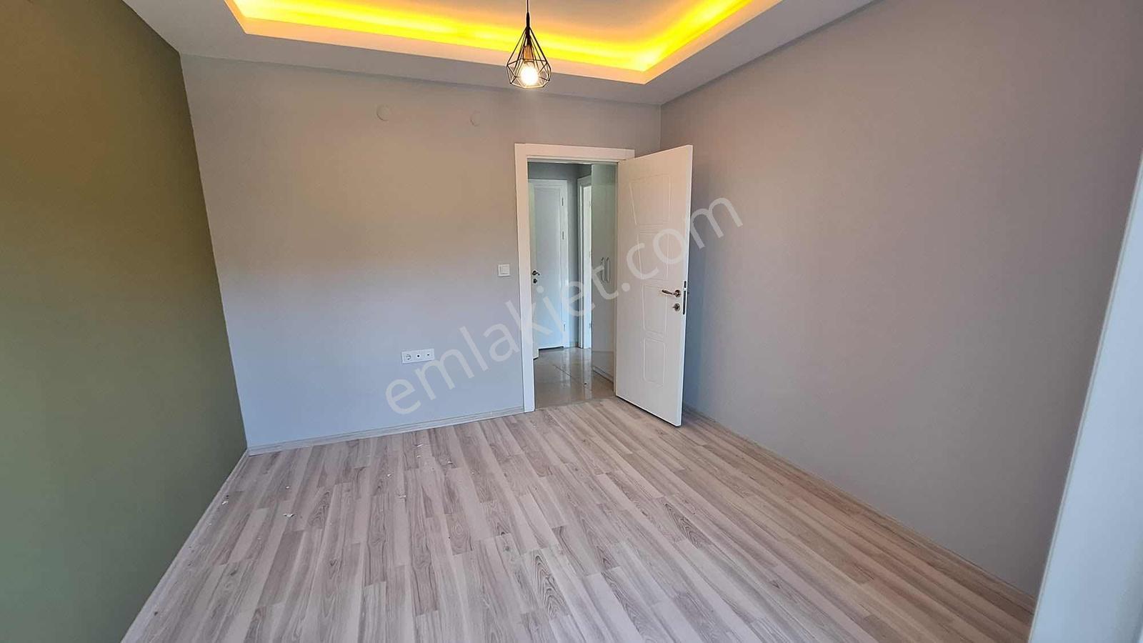 Hurmada Havuzlu Önü Açık 1+1 Cadde Üzerinde - Görsel 12