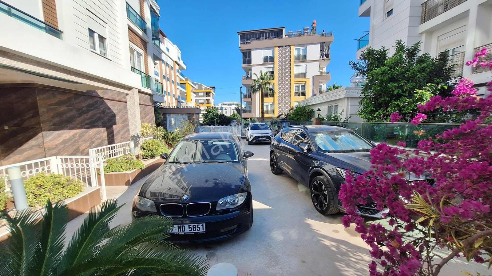 Hurmada Havuzlu Önü Açık 1+1 Cadde Üzerinde - Görsel 10