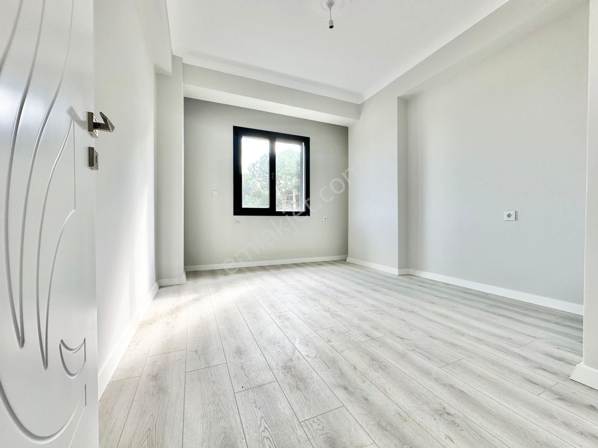 ꧁ay Emlaktan꧂küçükkuyu Mıhlı'da Lüks Butik Sitede Denize 300 M Bahçe Kullanımlı Satılık 2+1 Daire - Görsel 28