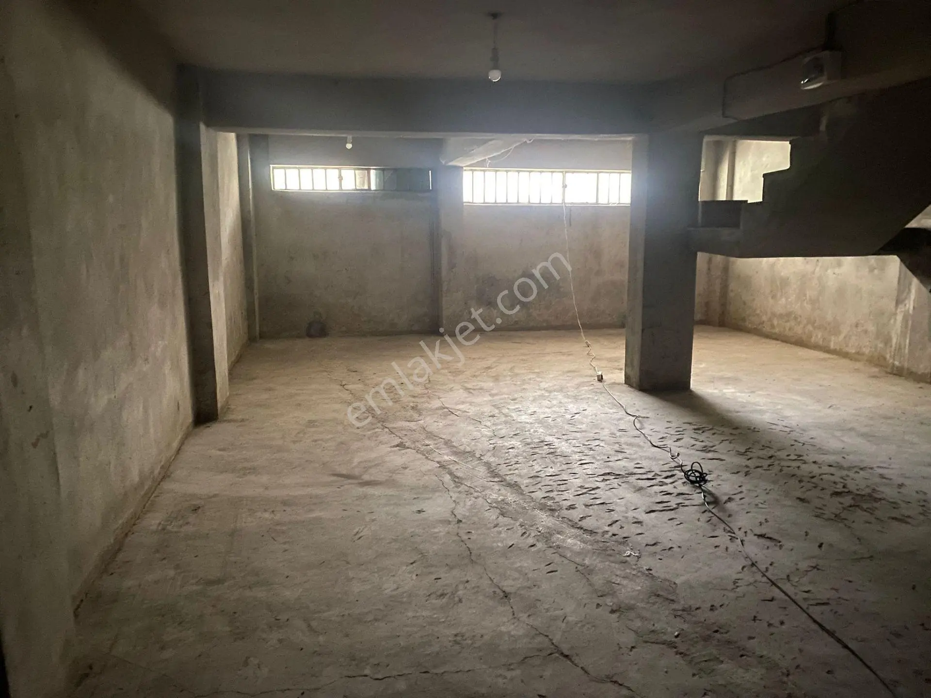 İletişim'den Eyüp Sultan Yeşilpınar 3 Kat 240 M2 Kiralık İşyeri - Görsel 5