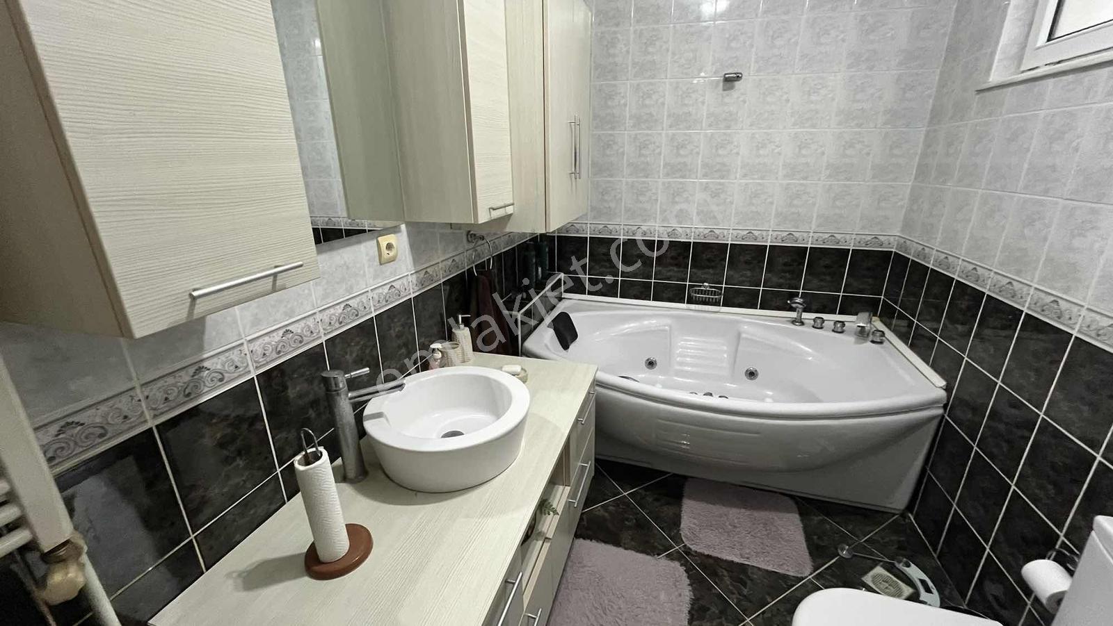 Büyükçekmece Mimaroba'da Full Deniz Manzaralı Satılık Villa - Görsel 32