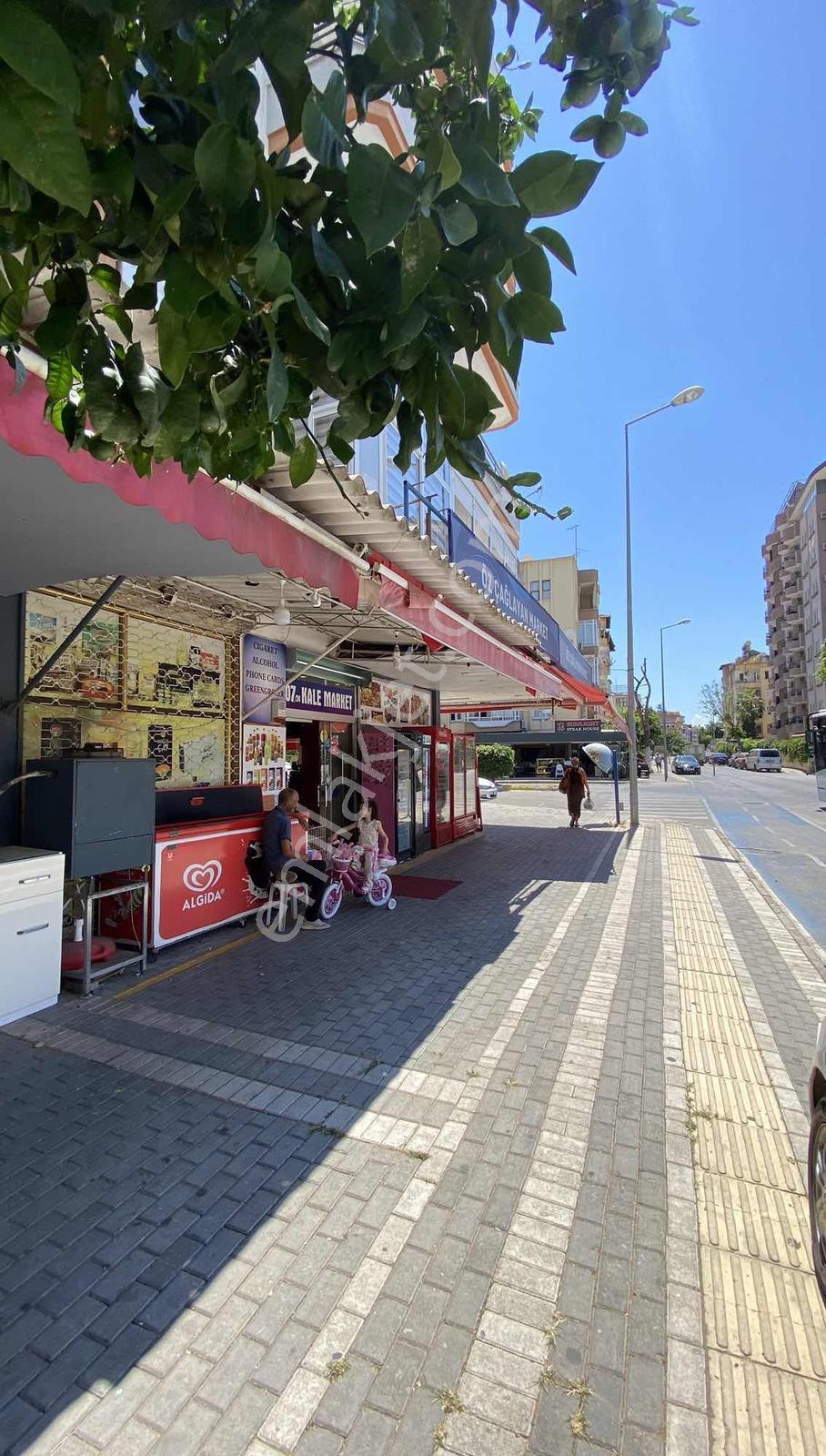 Alanya Merkezde İşlek Cadde Üzerinde Kiralık Dükkan - Görsel 11