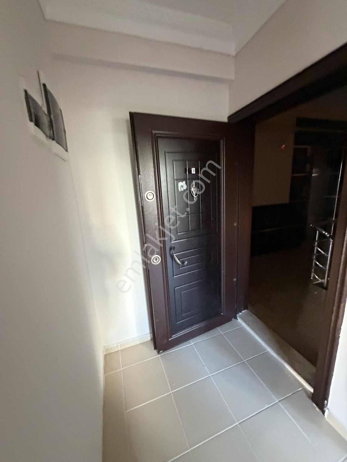 Ünsal Mahallesi Kiralık Yüksek Giriş Kat Site İçi 2+1 80m2 - Görsel 7