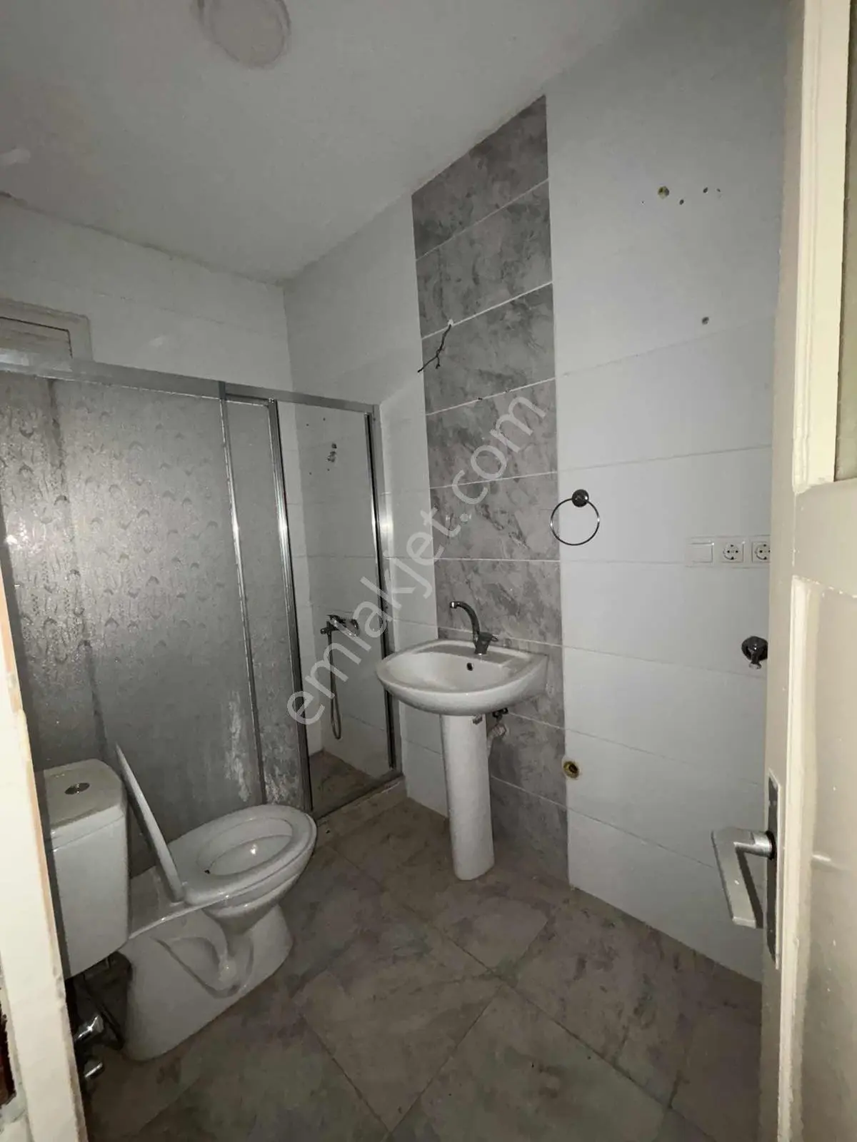 İzmir Karşıyaka Cengizhan Mahallesi Bahçeli Kiralık Daire - Görsel 2