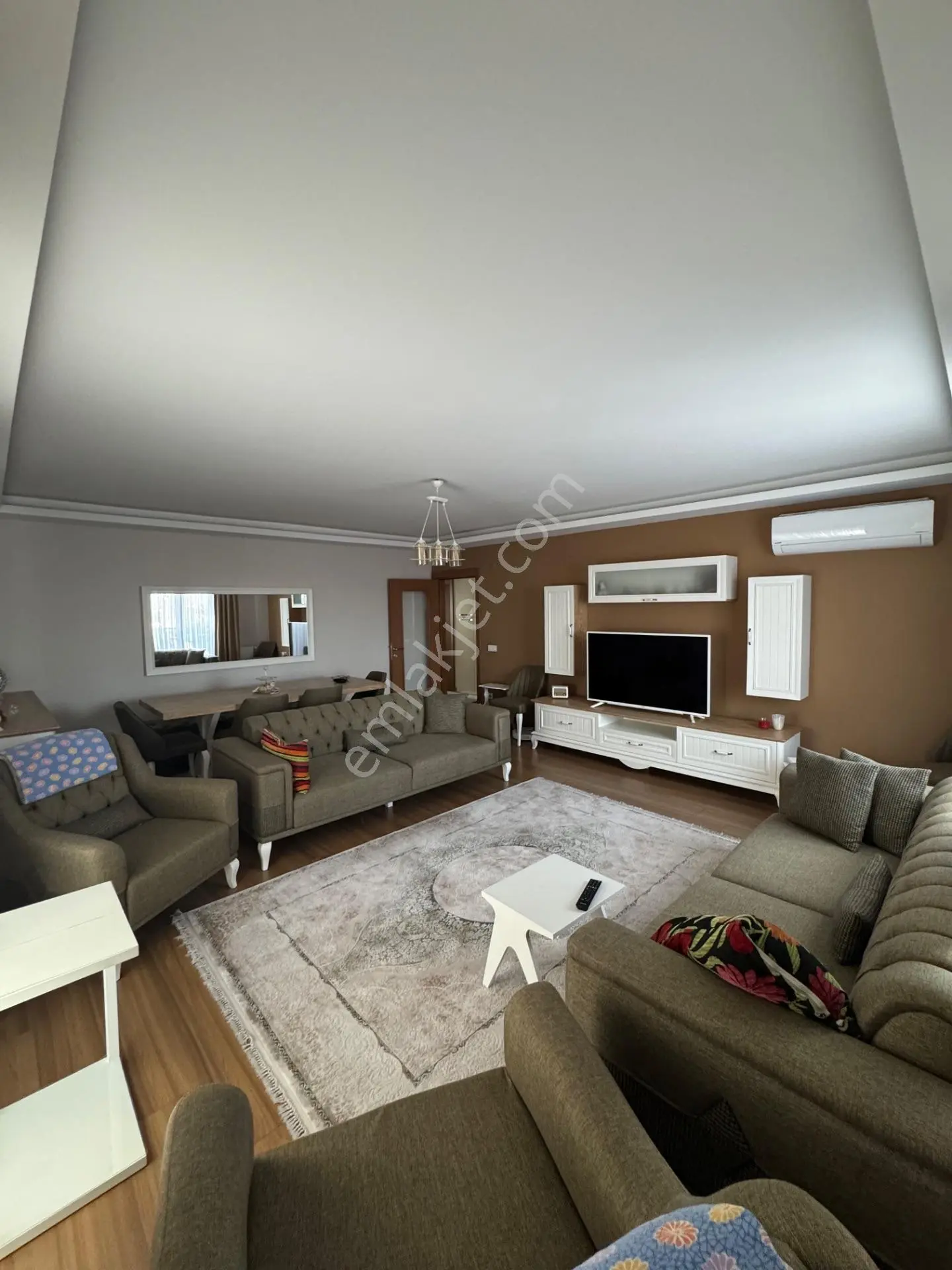 4+1 Küçükköy Panorama Evlerinde Temiz Kullanışlı Daire - Görsel 2