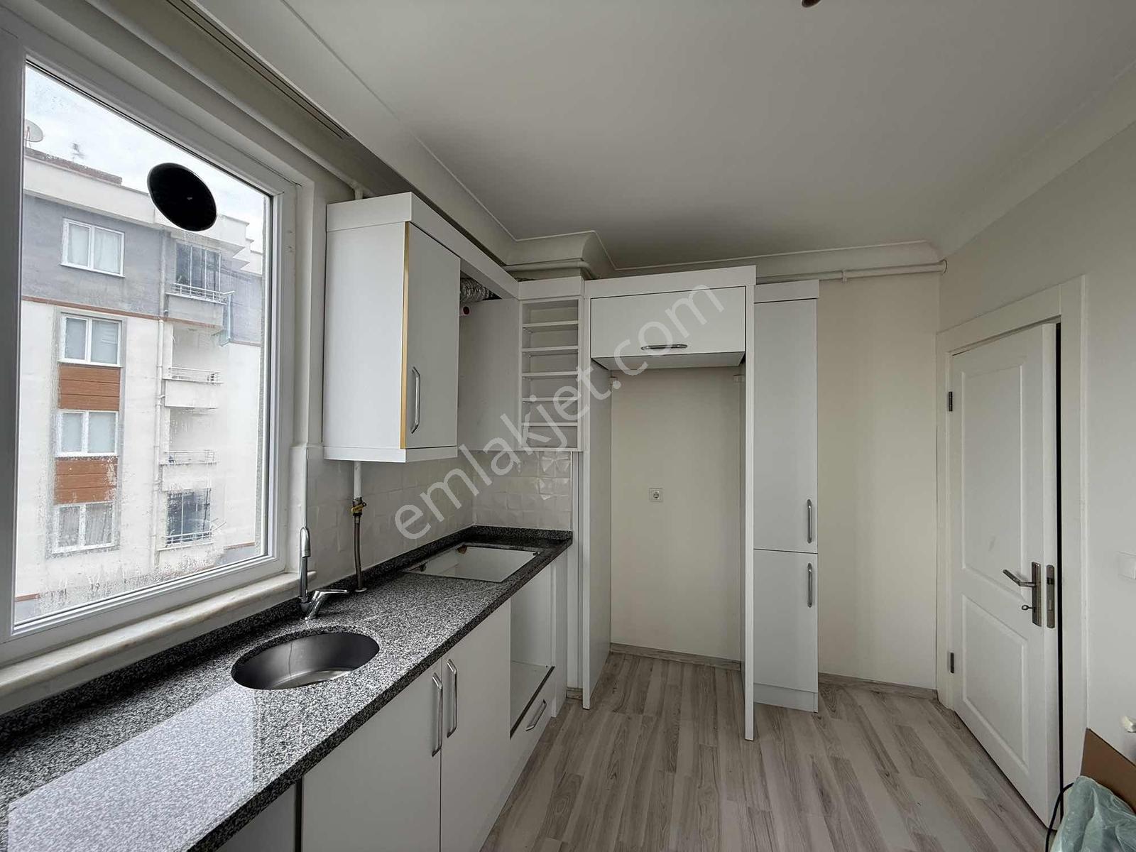 Cumhuriyet Mahallesi Manzaralı Kiralık Site Dairesi - Görsel 21