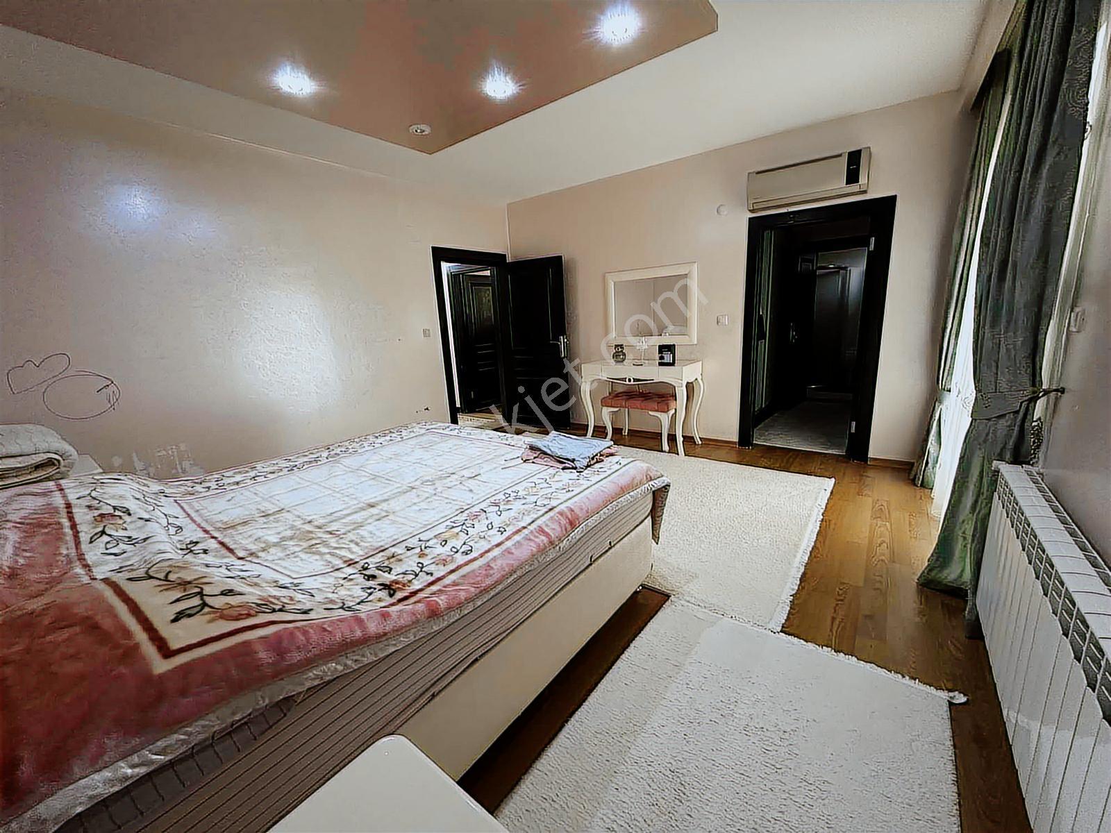 Yenişehir 50. Yılda Fırsat Daire 285 M² 4+1 Satılık - Görsel 12
