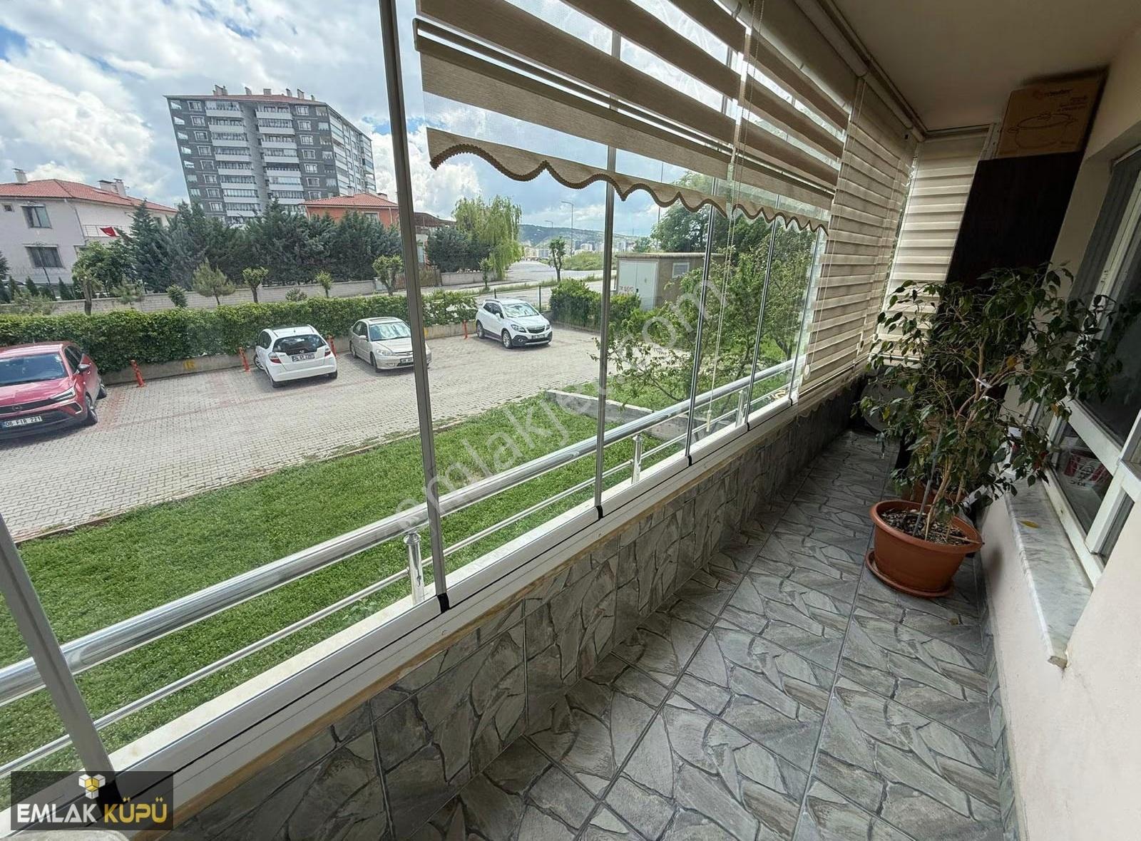 Bağlıca Mah.geniş Metrekare Ve Geniş Peyzajlı Arakat 3+1 Satılık - Görsel 28