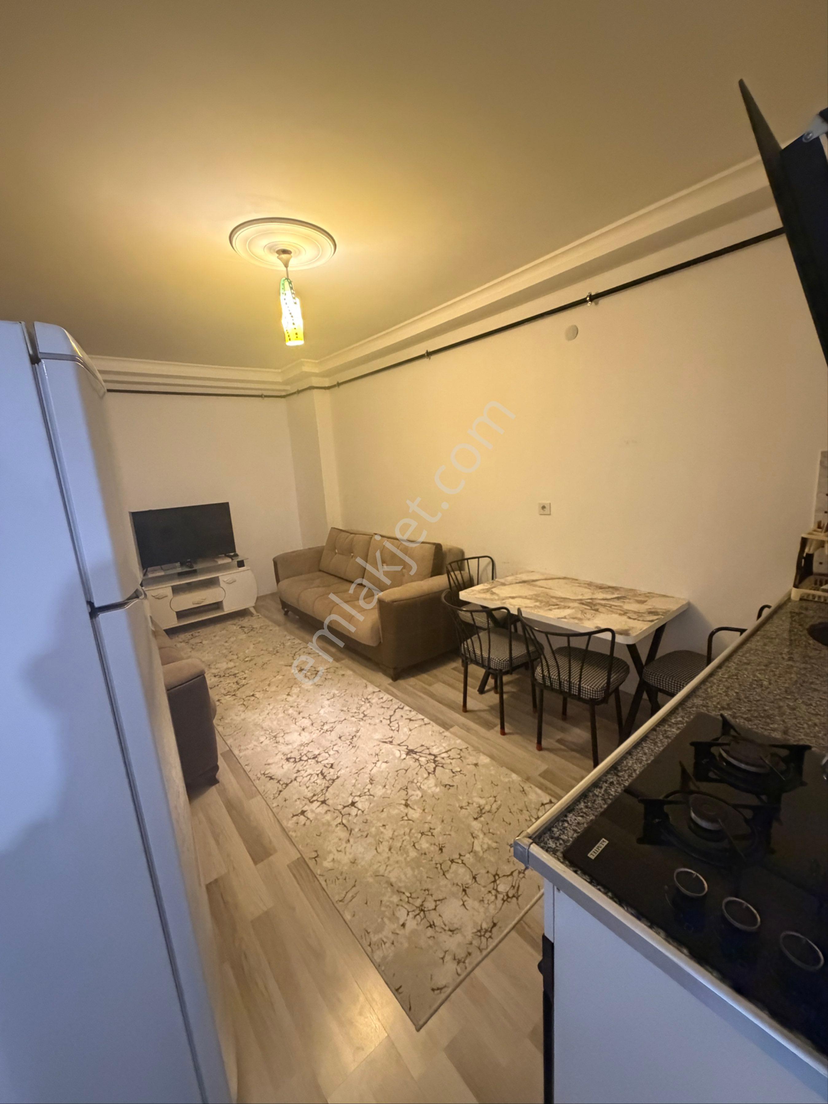Maraş Cad Şişli Öğretmen Evi Civarında Kiralık Eşya 1+1 Daire