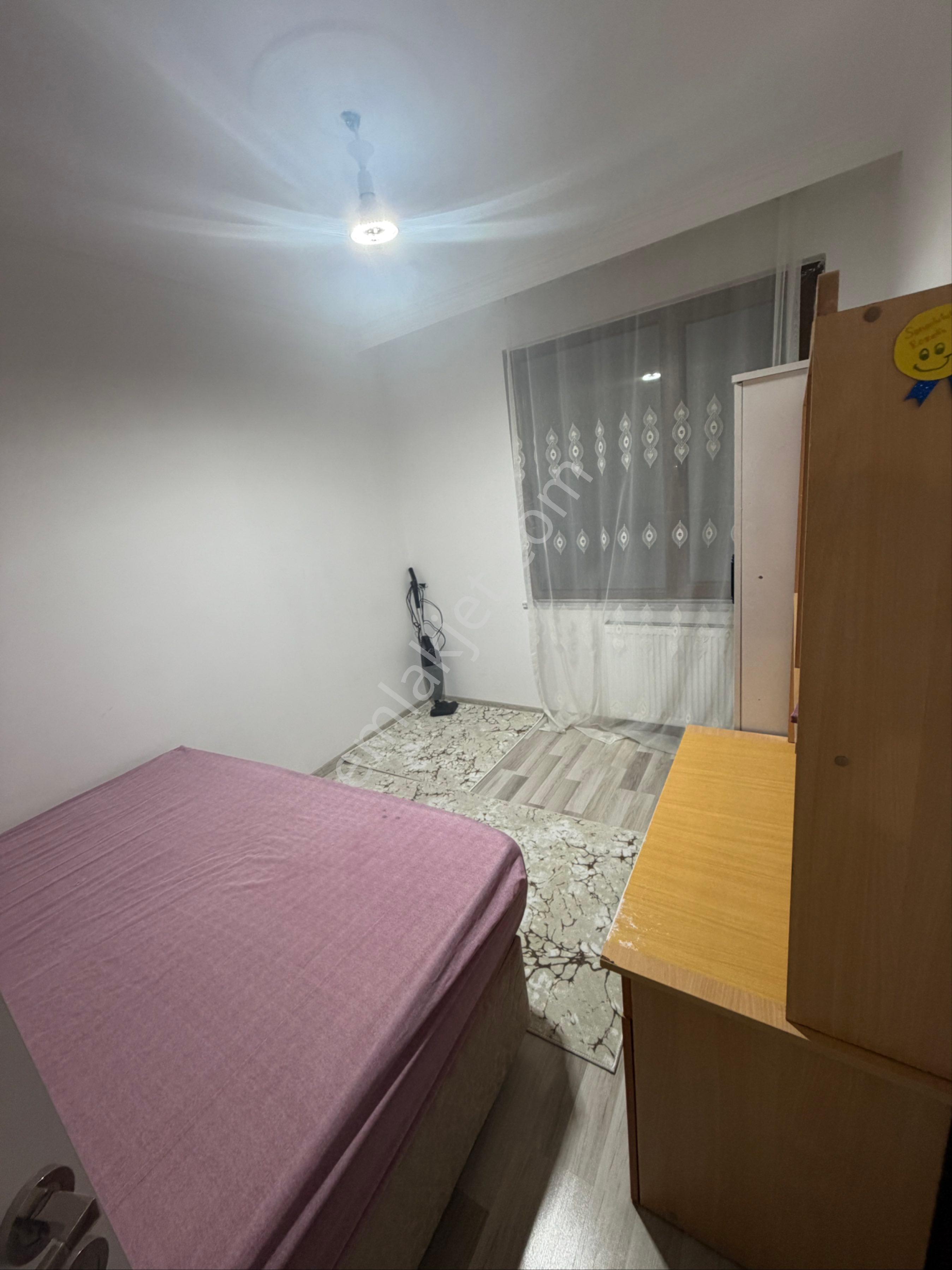 Maraş Cad Şişli Öğretmen Evi Civarında Kiralık Eşya 1+1 Daire - Görsel 5
