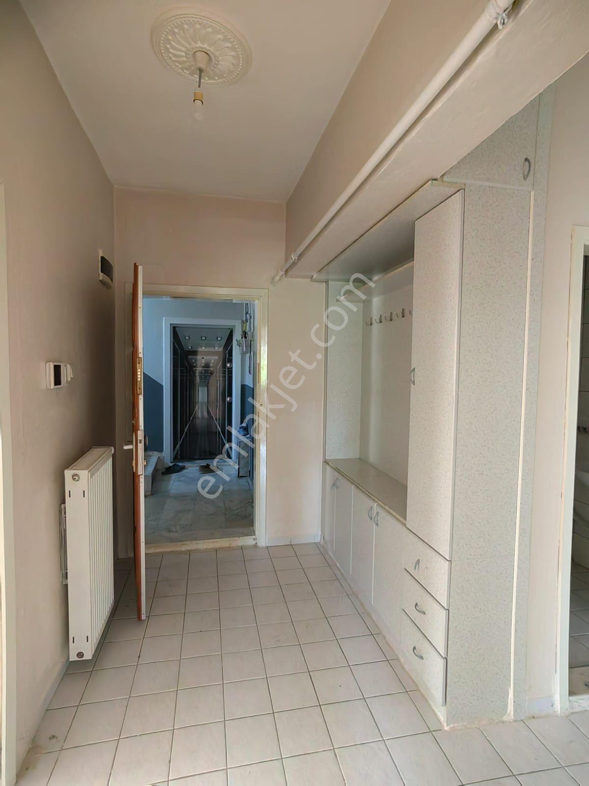 Akçay Emlak'tan Akşehir Koşuyolunda Mualla Nigar Ortaokulu Civarı Asansörlü Kiralık 3+1 Daire - Görsel 16