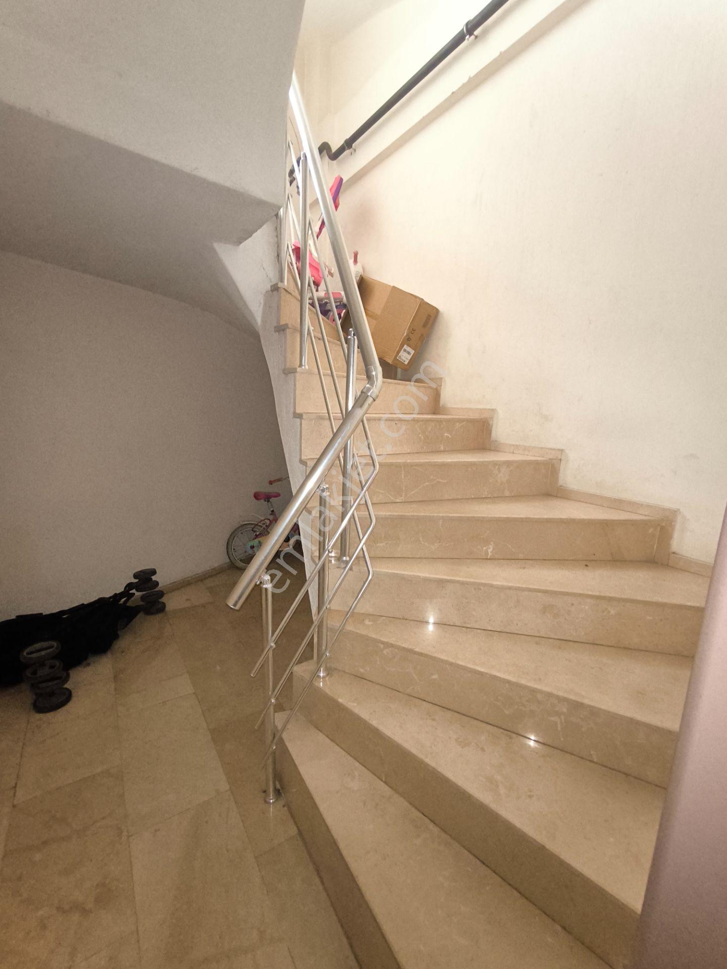 Karabağlar Gülyaka 3+1 Doğalgazlı Kot 1.kat Kiralık Daire - Görsel 5