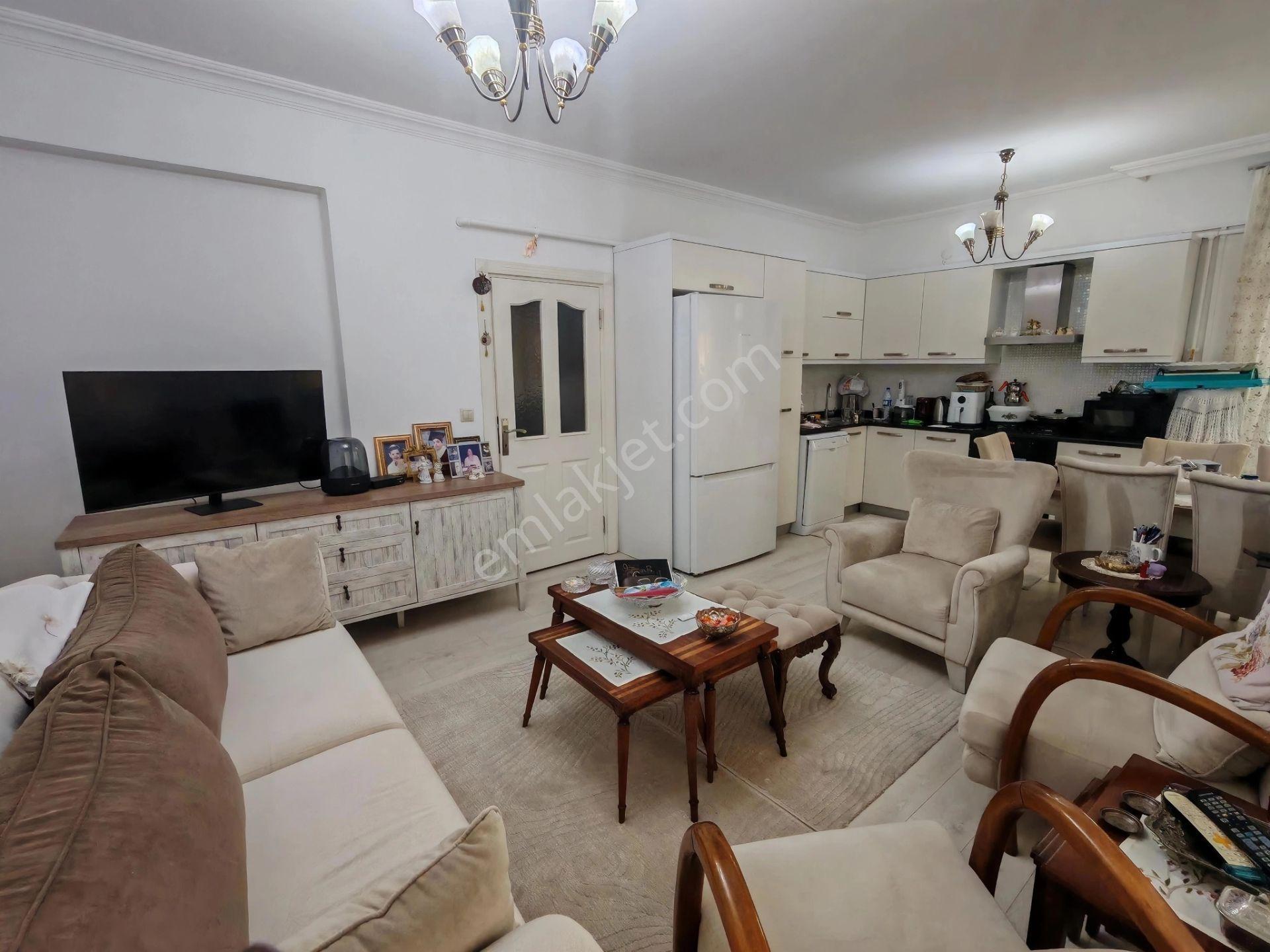 Meydankavağı'nda Masrafsız, Kaloriferli 2+1 Ters Dubleks Daire - Görsel 2