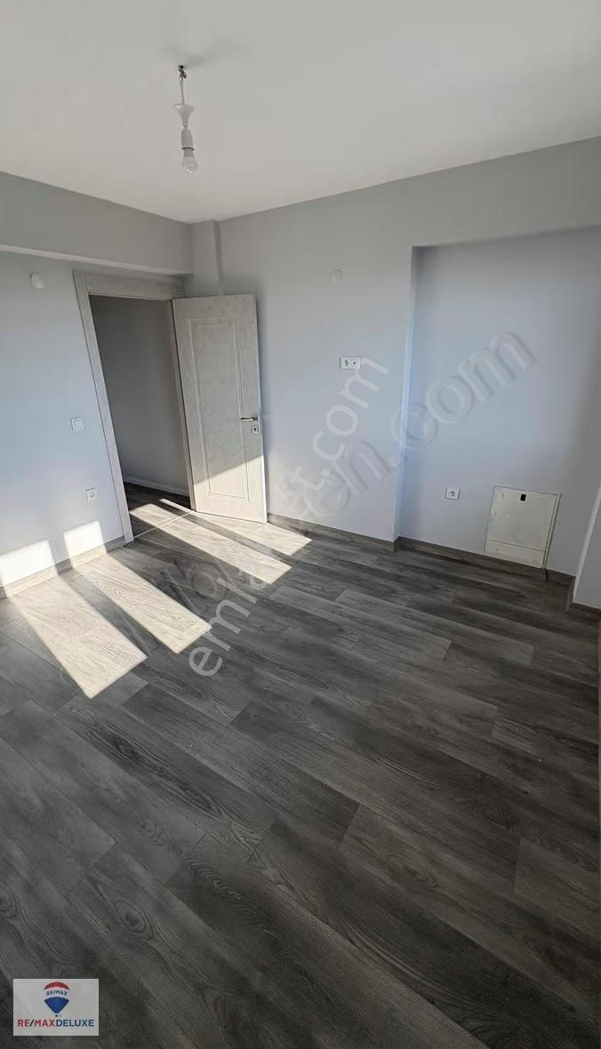 Deniz Manzaralı Müstakil Havuzlu Villa - Görsel 11