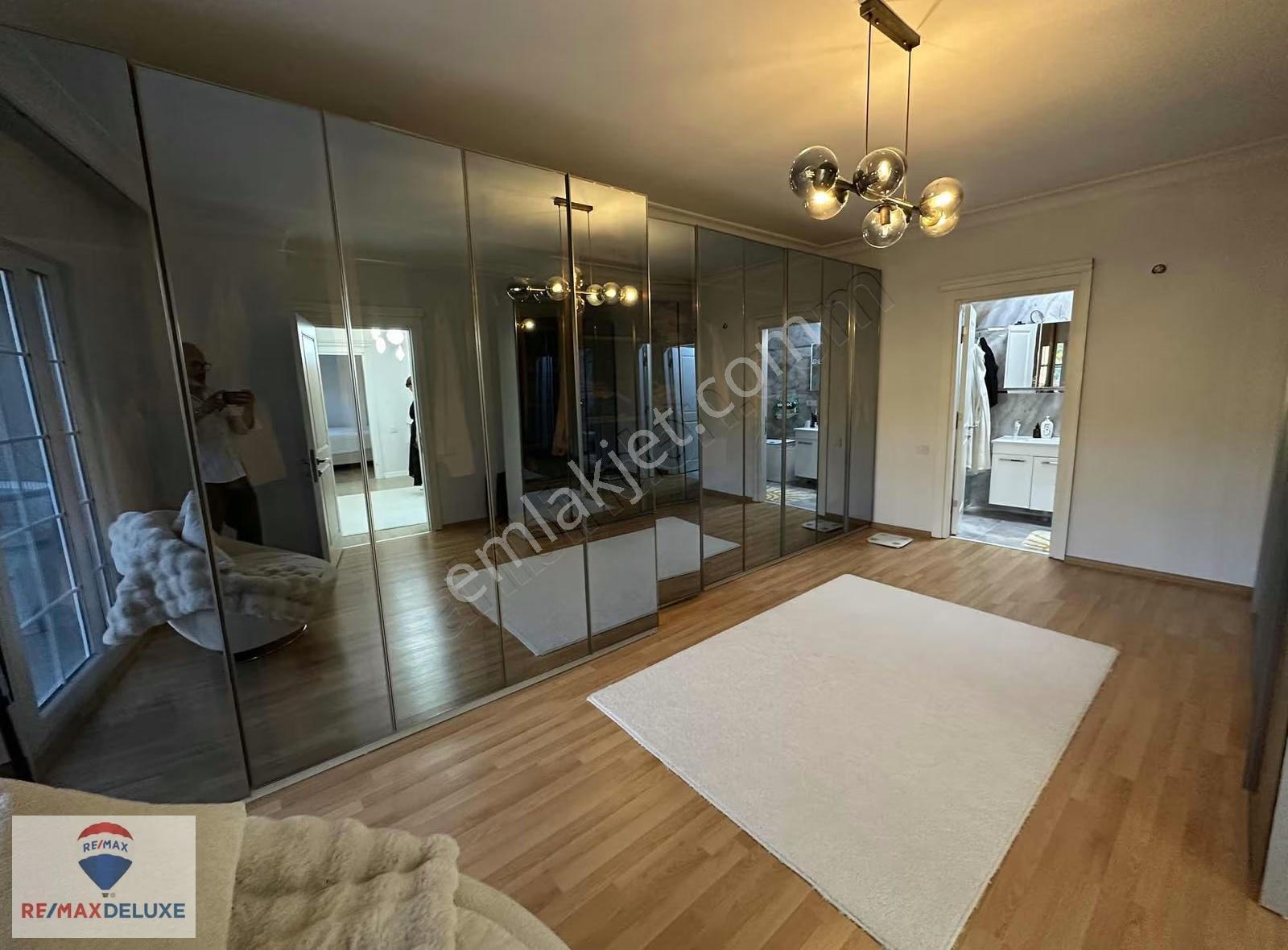 Sapanca'da Site İçinde Satılık Havuzlu Müstakil 5+1 Lüks Villa - Görsel 31
