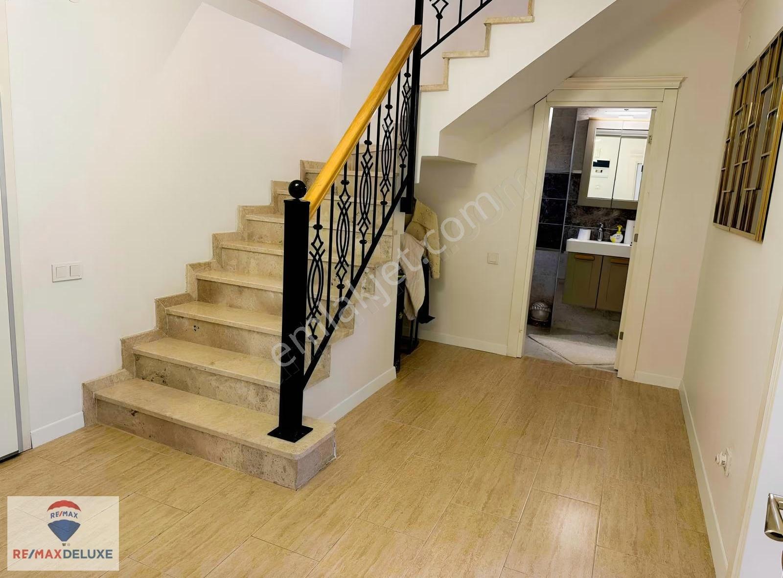 Sapanca'da Site İçinde Satılık Havuzlu Müstakil 5+1 Lüks Villa - Görsel 34